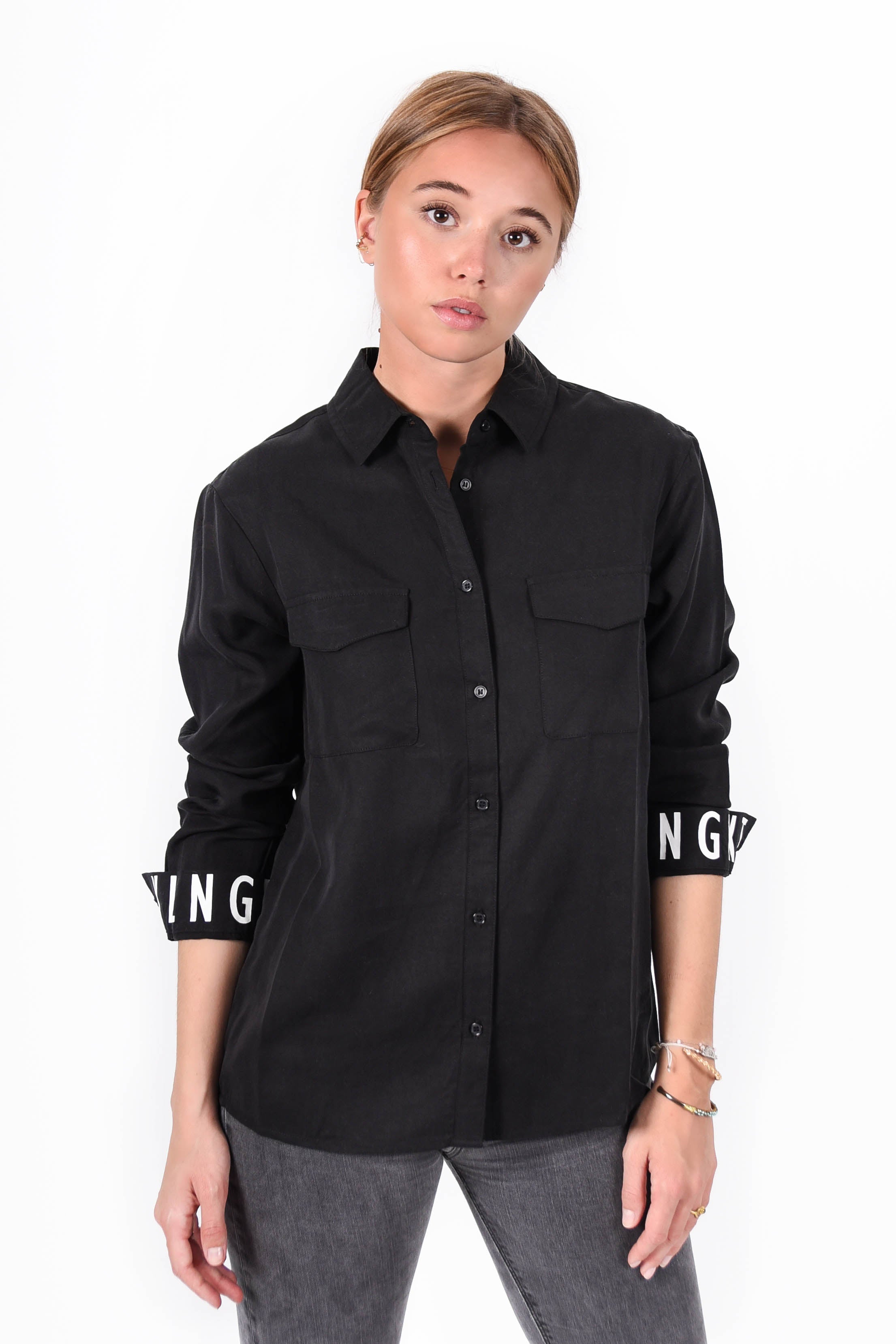 Color 020 - 0 - Beckhemd-black-3.jpg