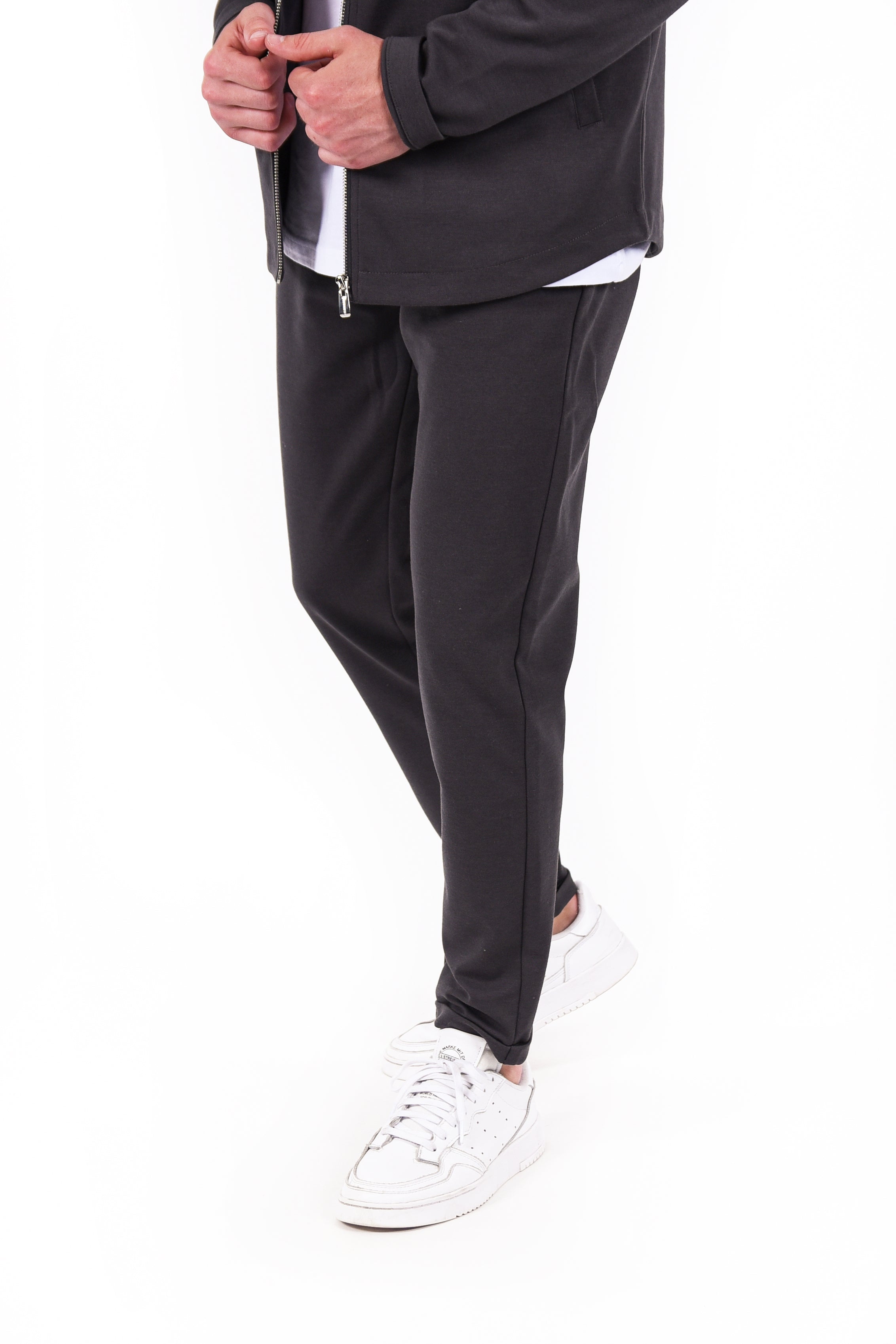 Color 517 - 0 - Feinstein-asphalt-2.jpg