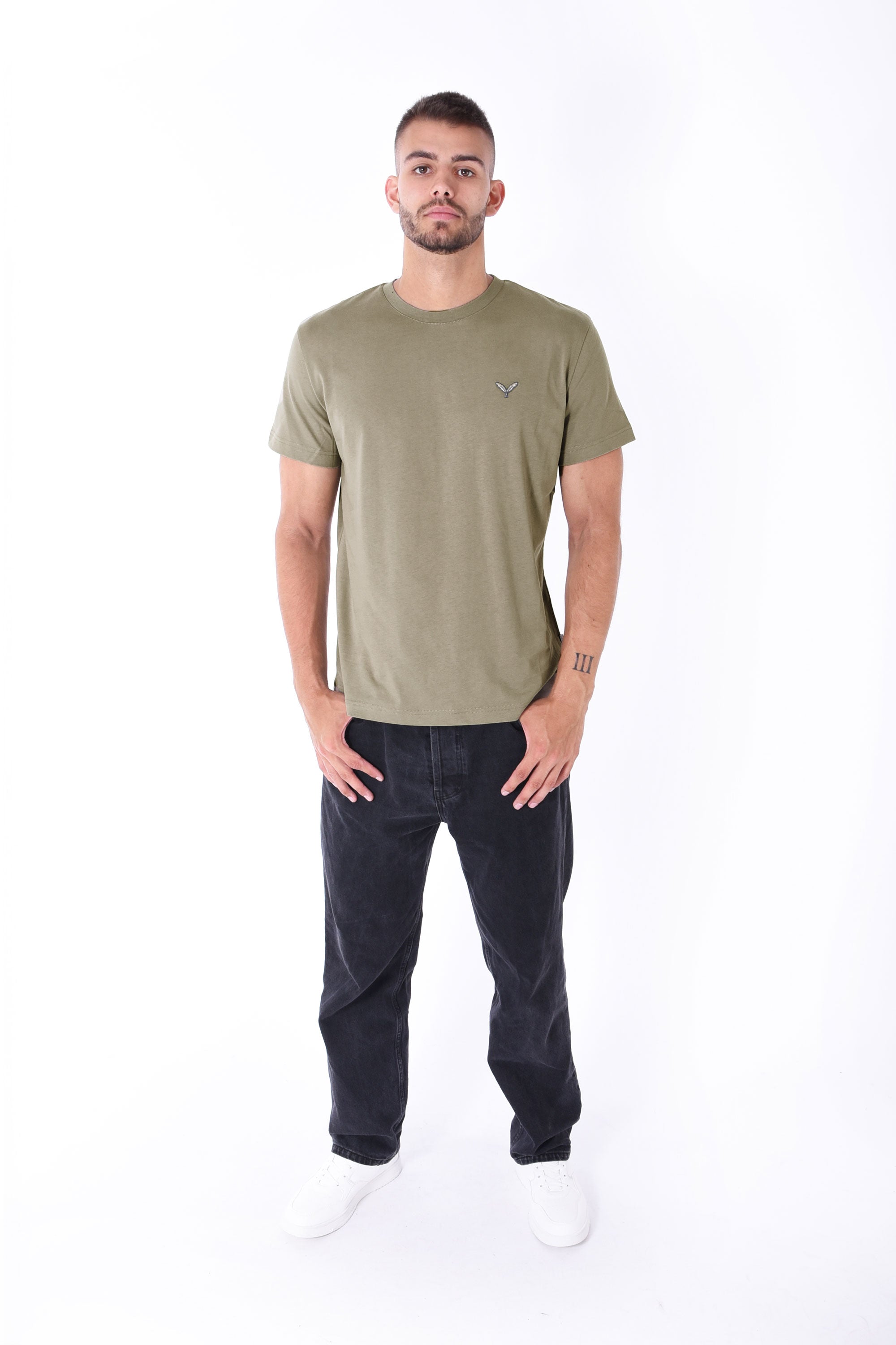 Color 040 - 0 - BTS-124-2401_040-2.jpg