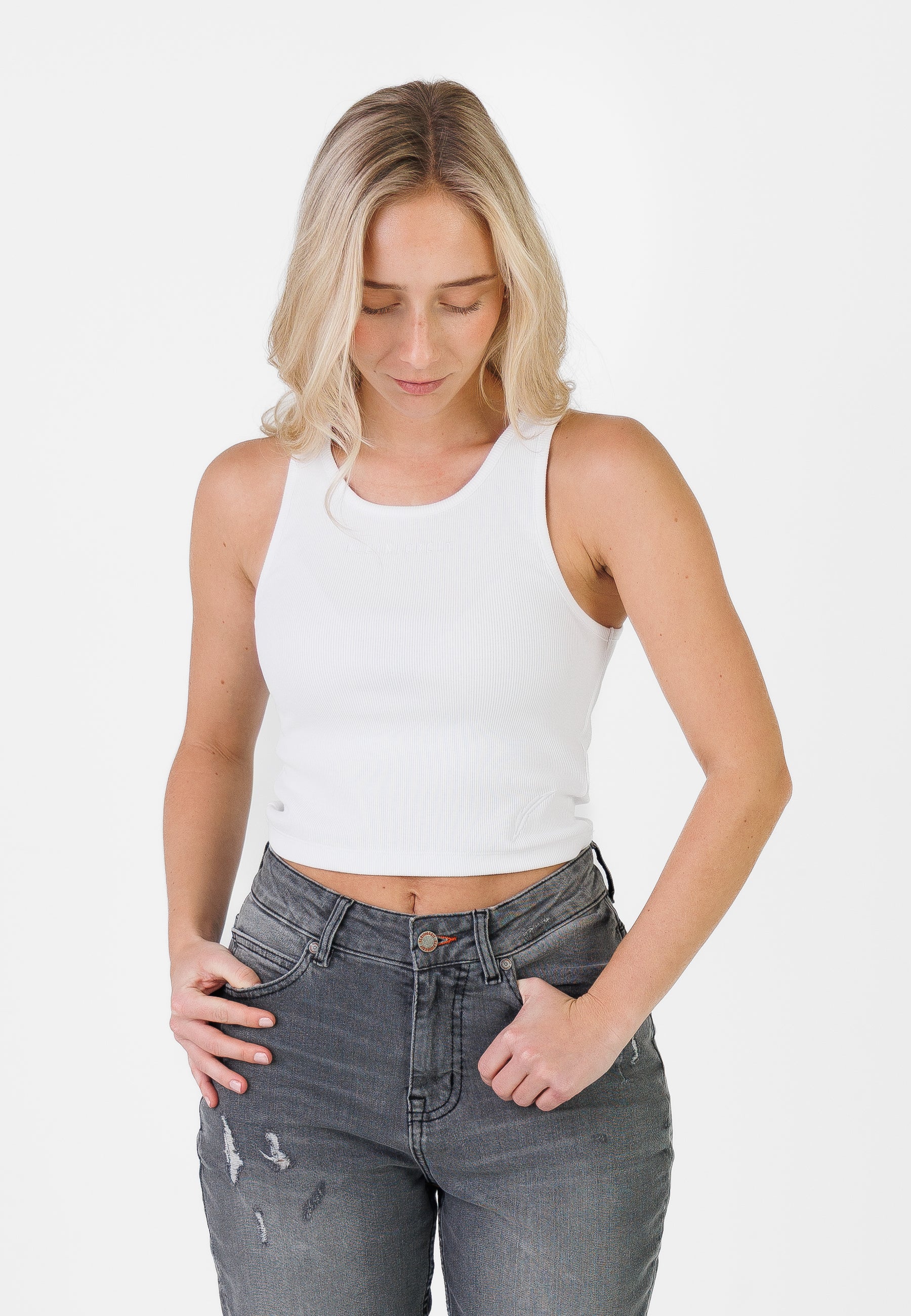 Color 010 - 0 - CU5A1345.jpg