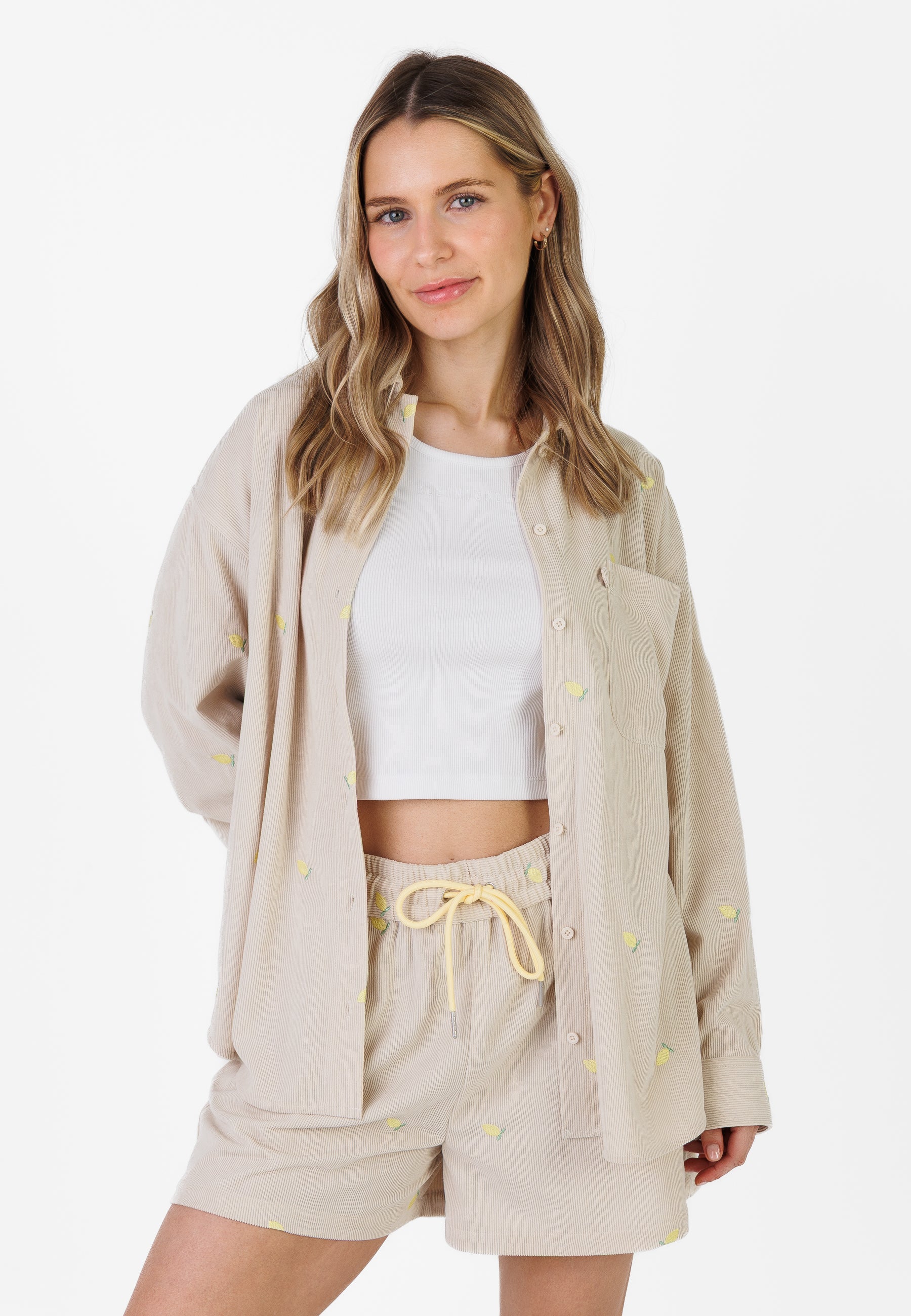 Color 302 - 0 - CU5A1570.jpg