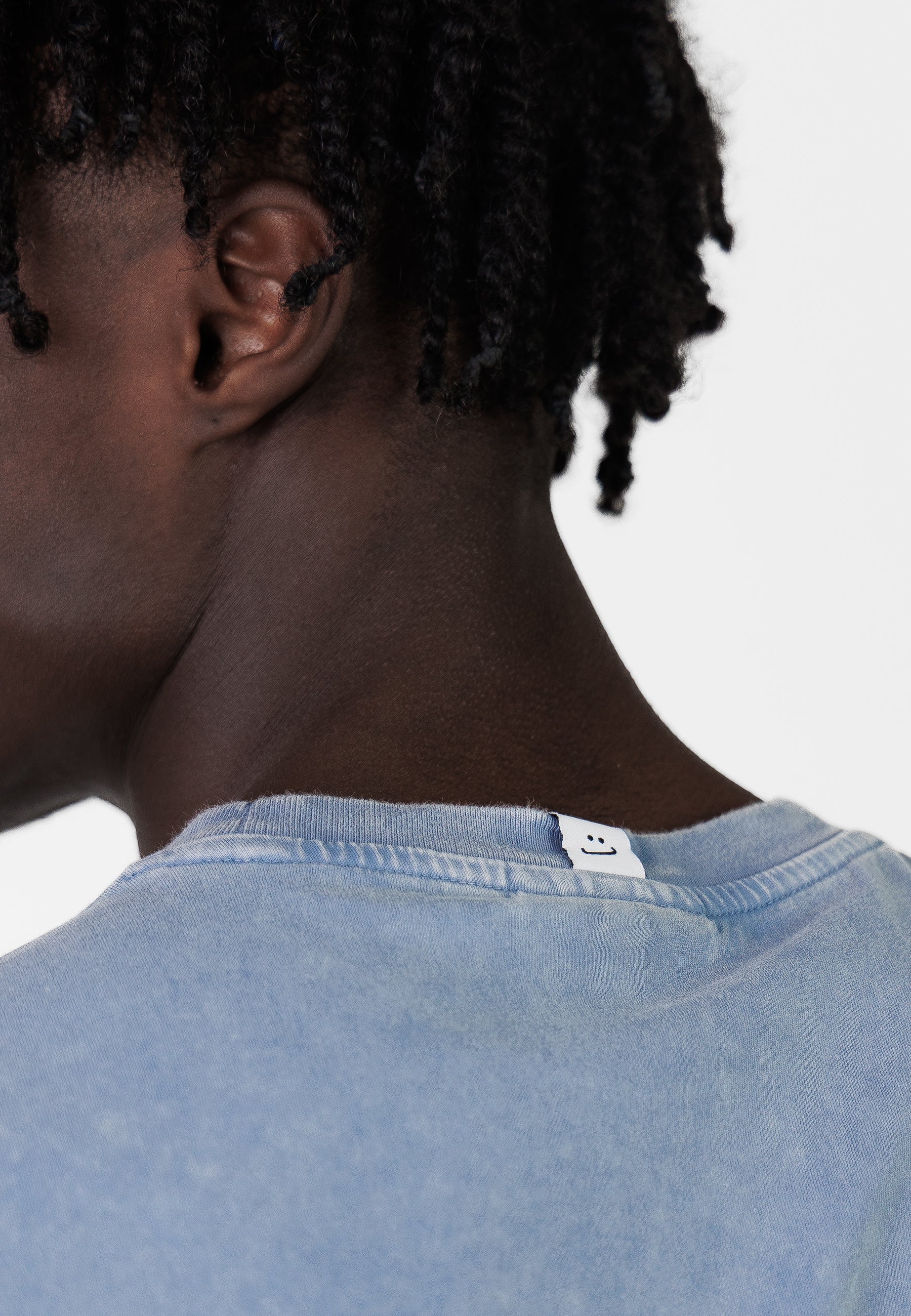 Color 325 - 0 - CU5A1966.jpg