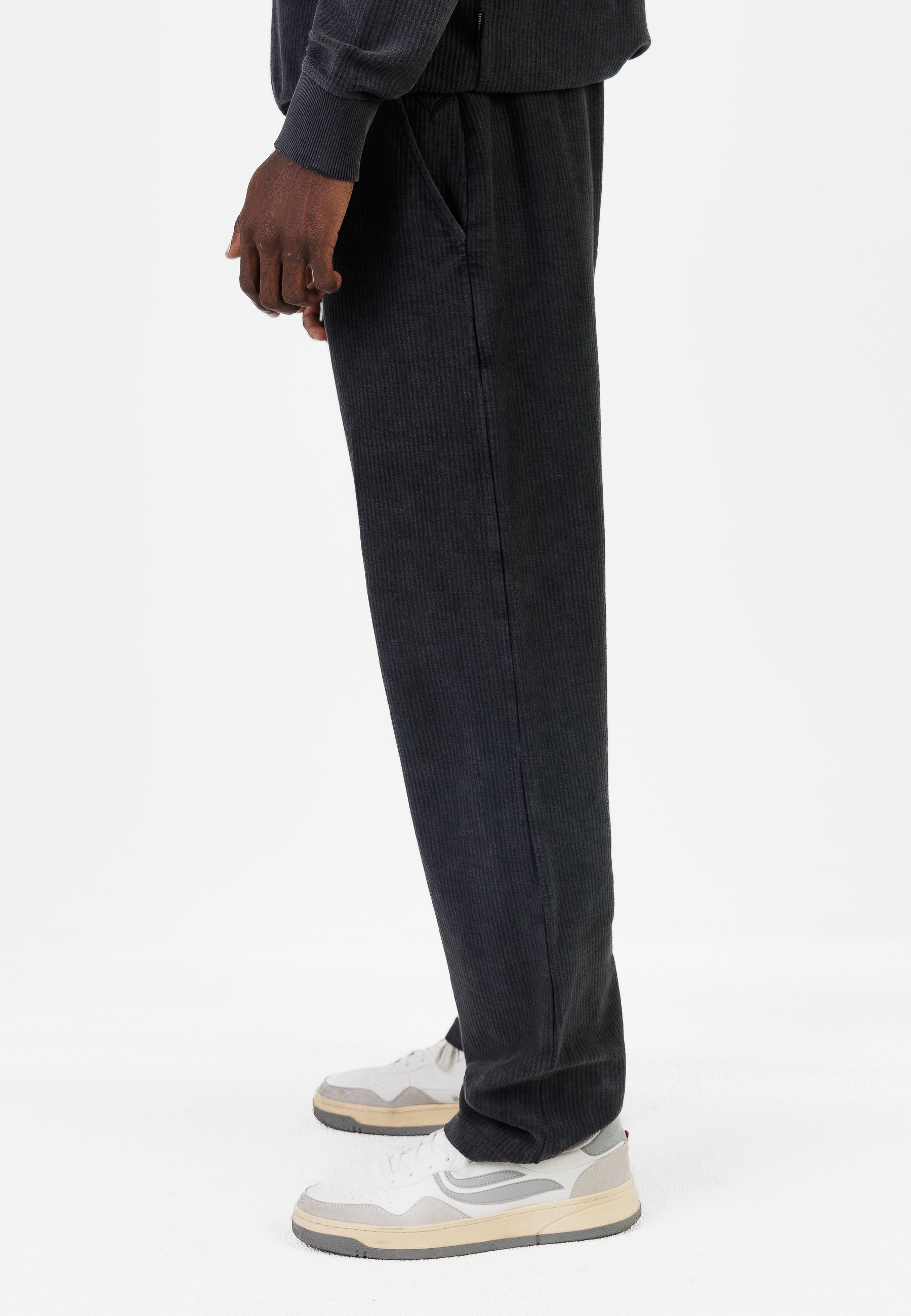 Color 382 - 0 - CU5A2081.jpg