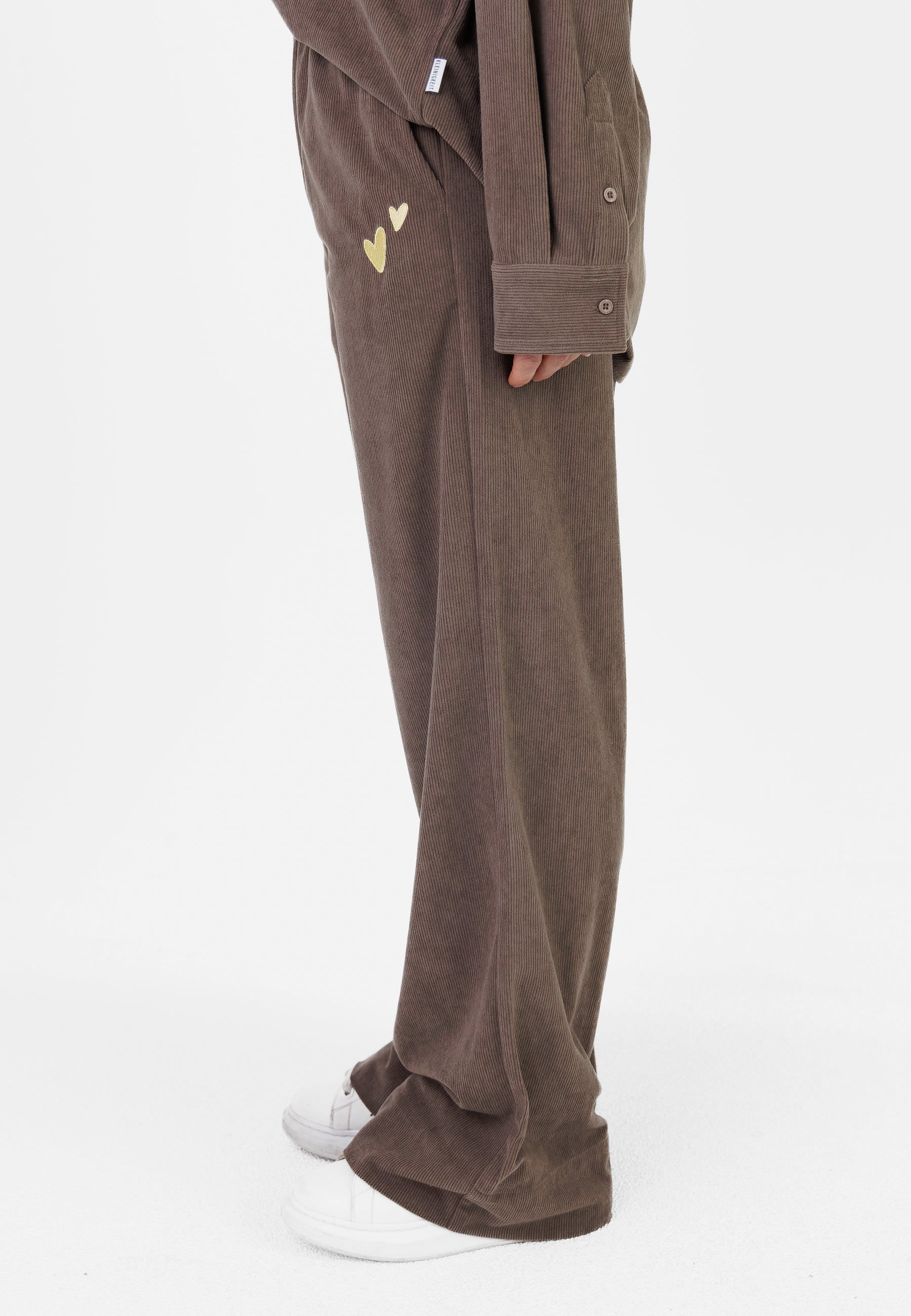 Color 303 - 0 - CU5A2233.jpg