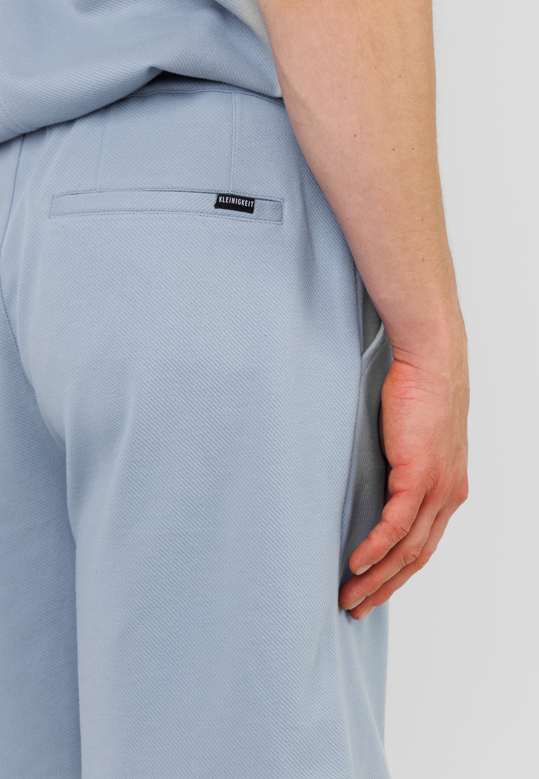 Color 325 - 0 - CU5A2343.jpg