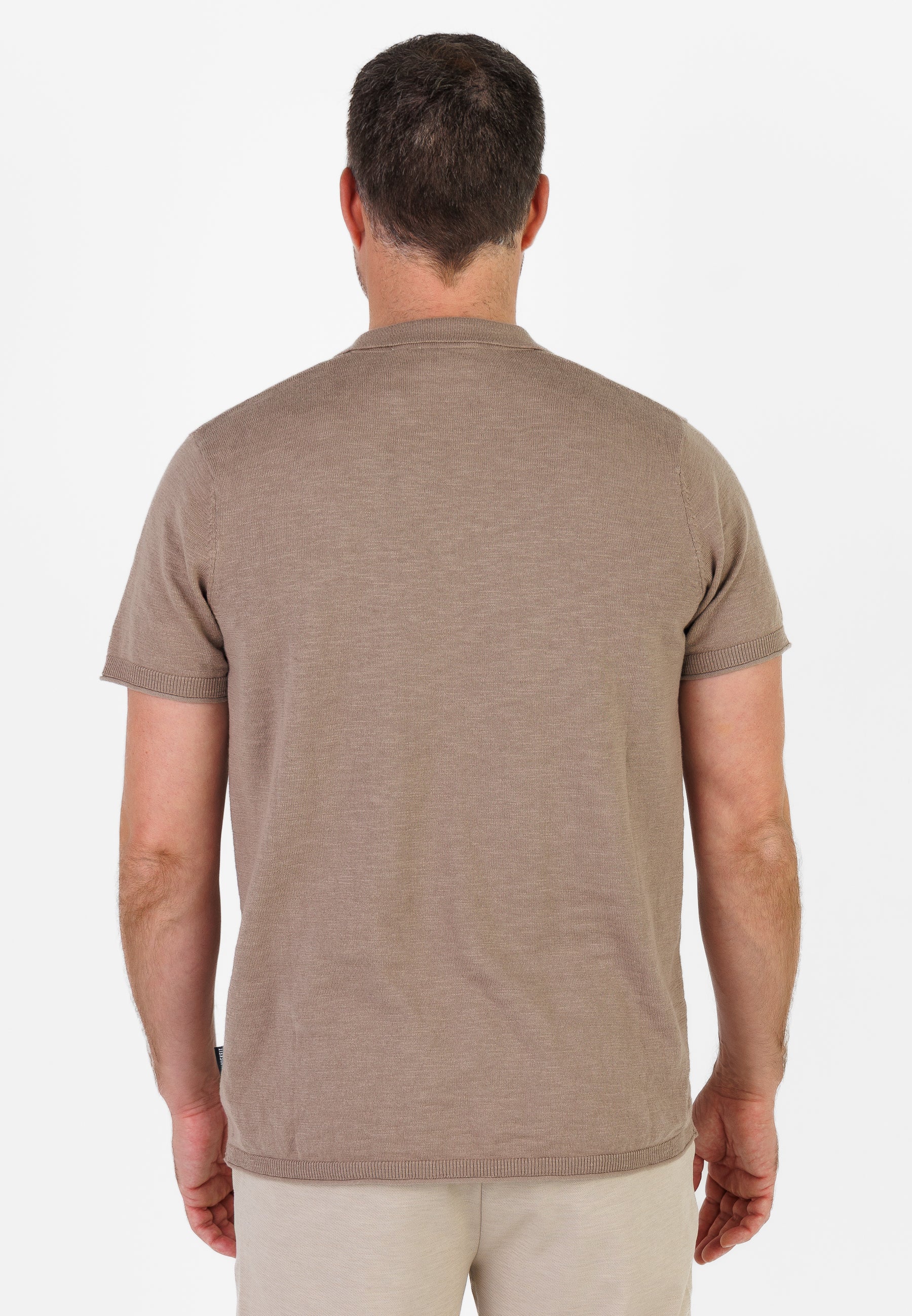 Color 303 - 0 - CU5A2352.jpg