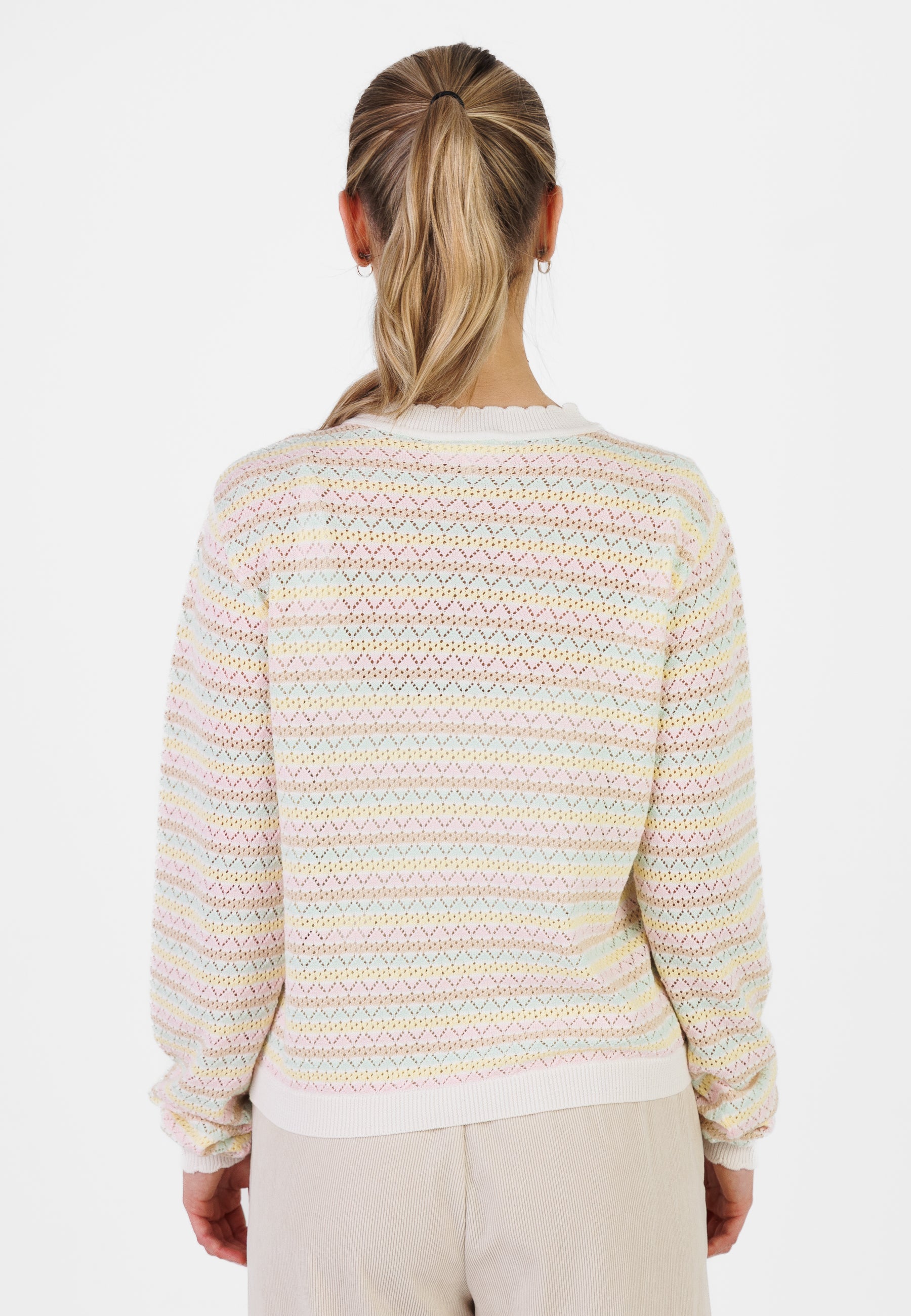 Color 194 - 0 - CU5A2735.jpg