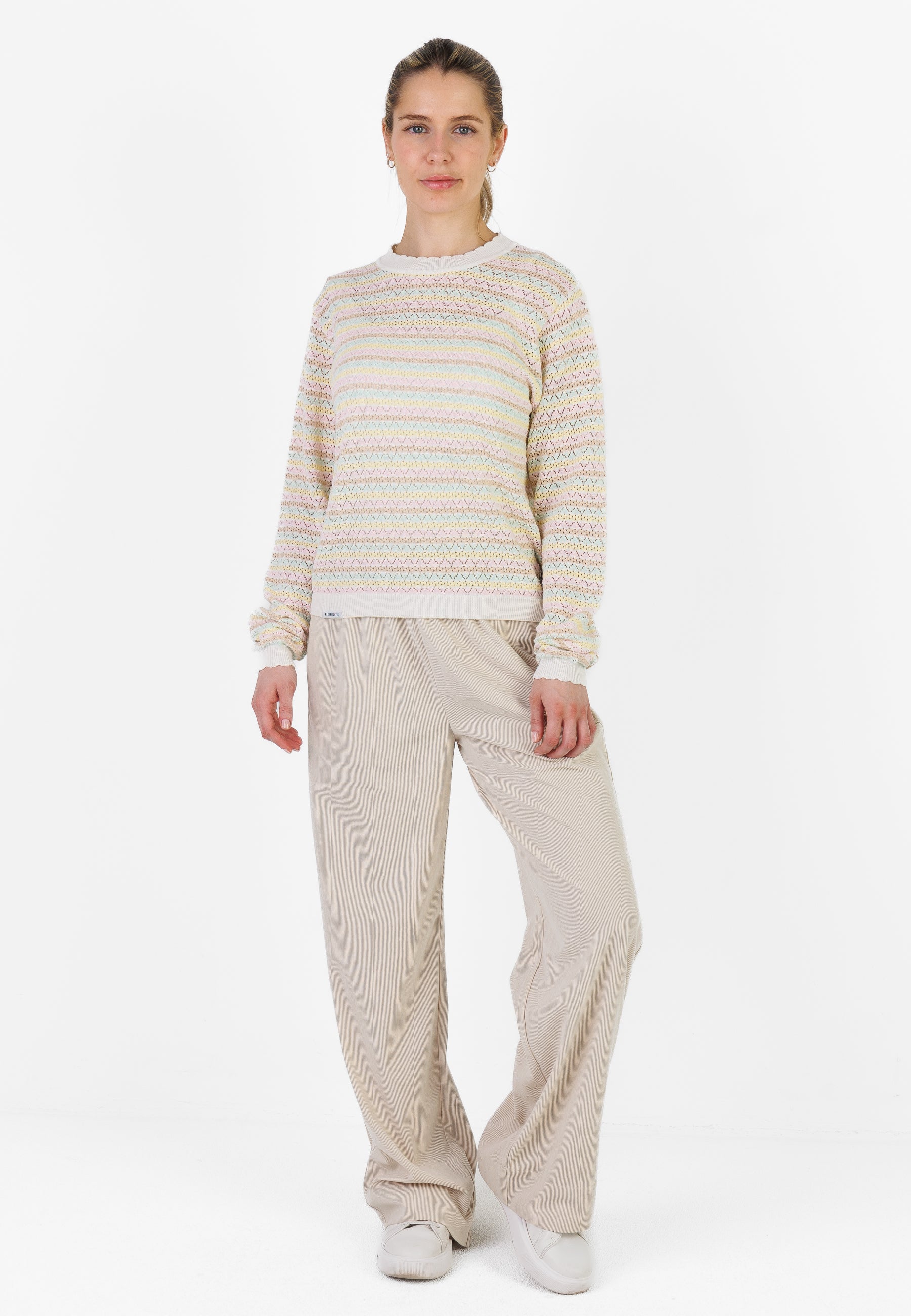 Color 194 - 0 - CU5A2744.jpg