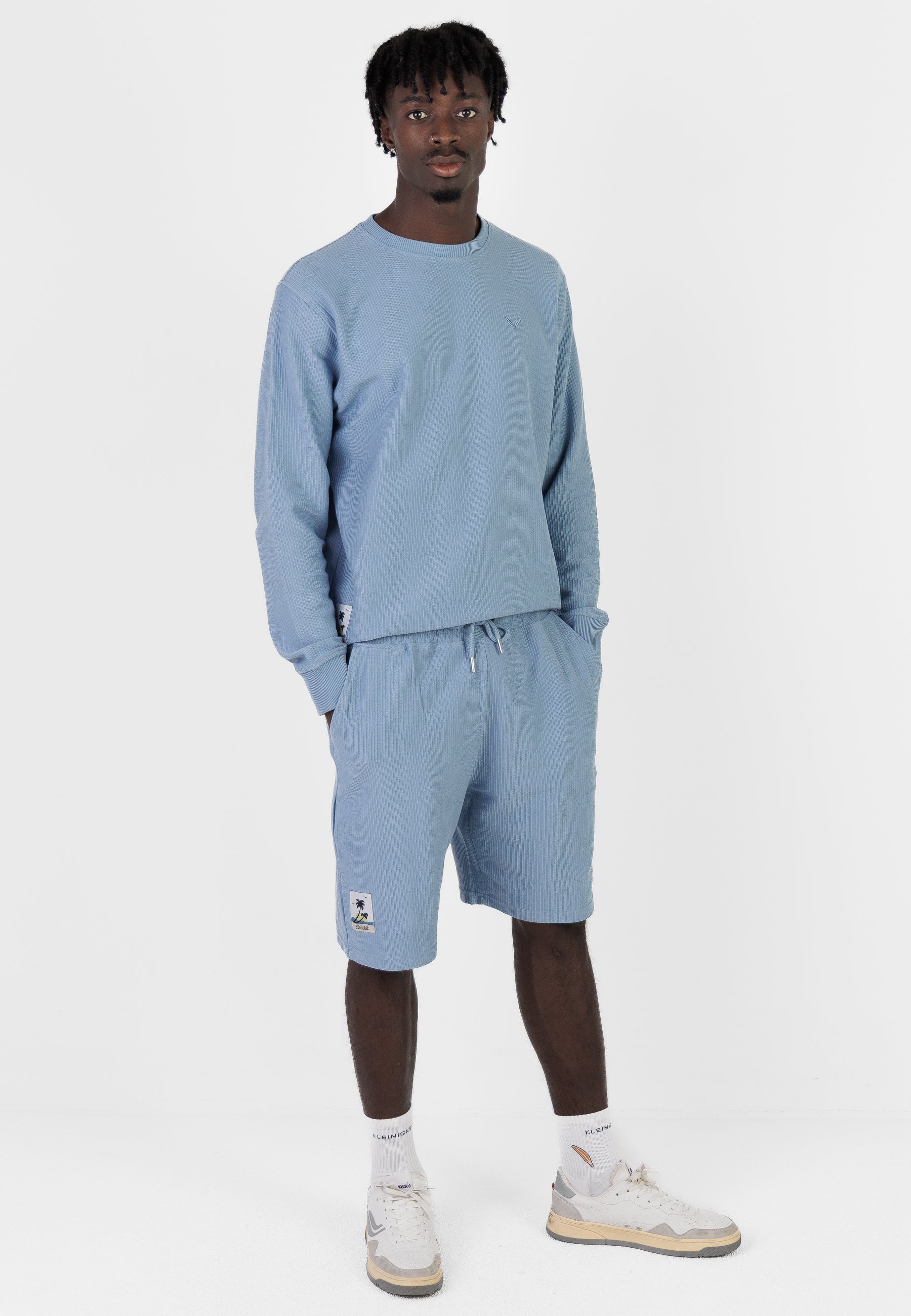 Color 325 - 0 - CU5A2811.jpg