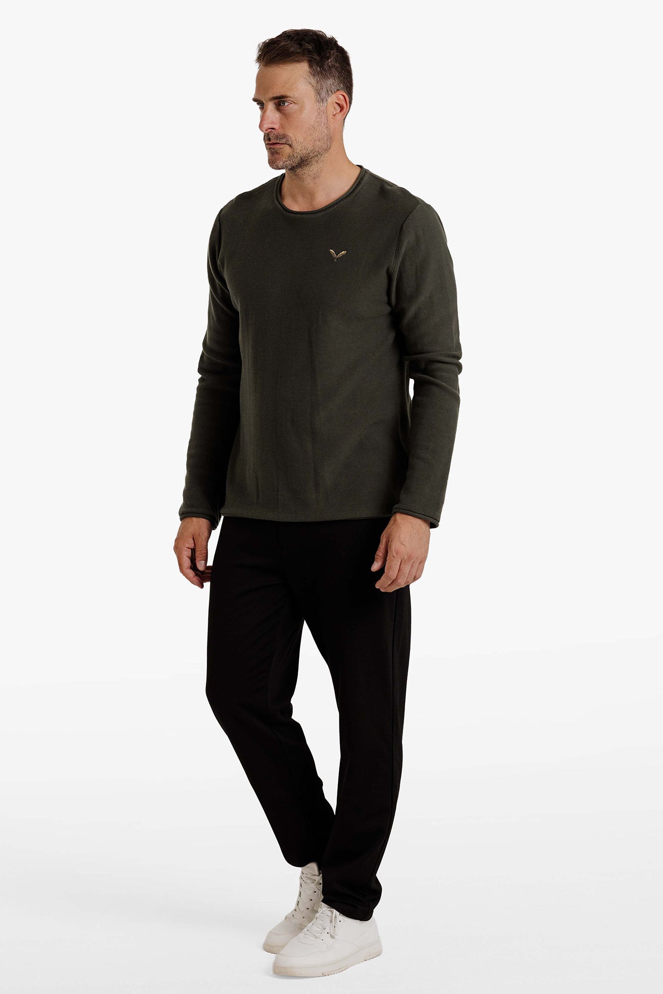 Color 042 - 0 - CU5A2815.jpg