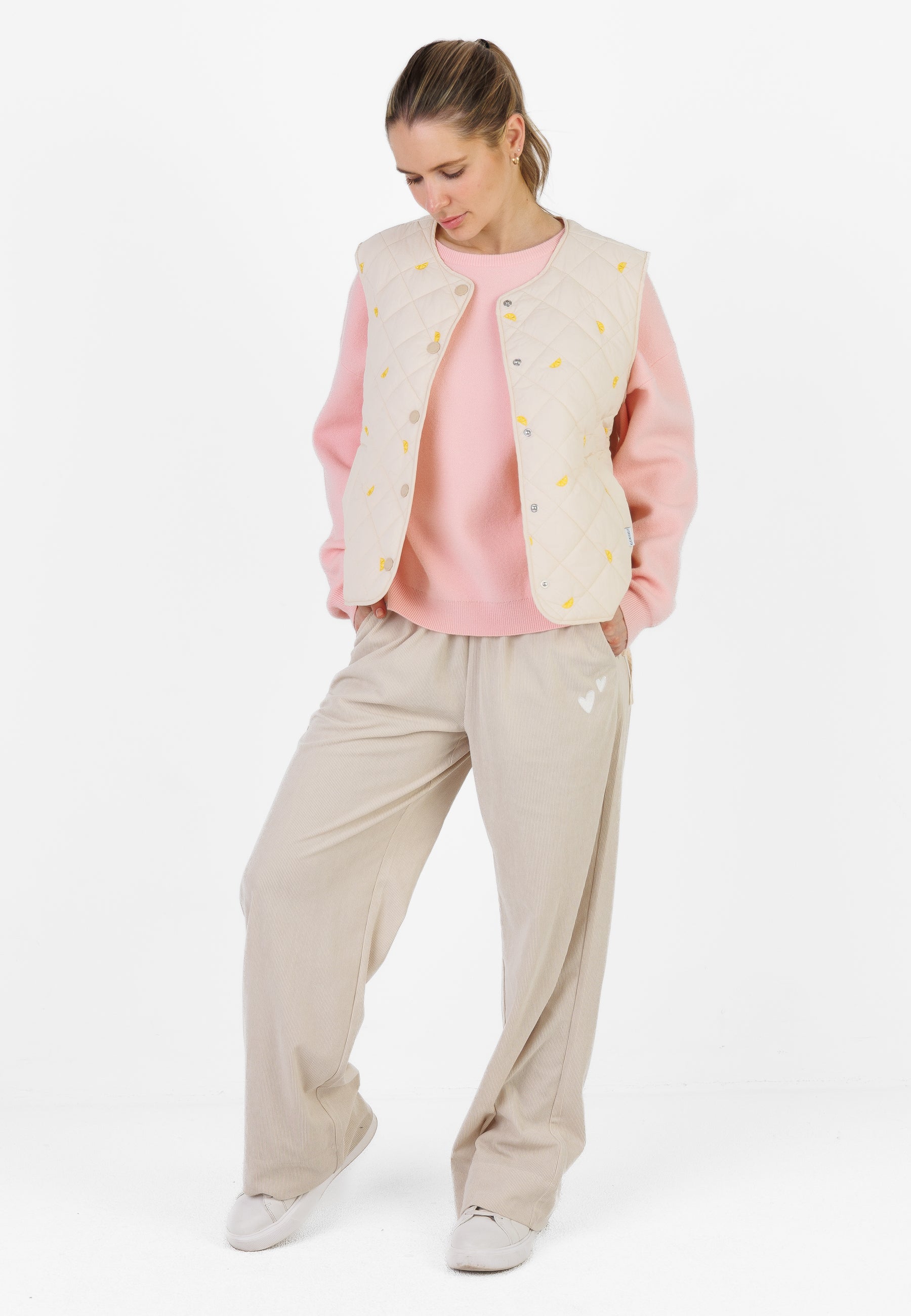 Color 302 - 0 - CU5A3291.jpg