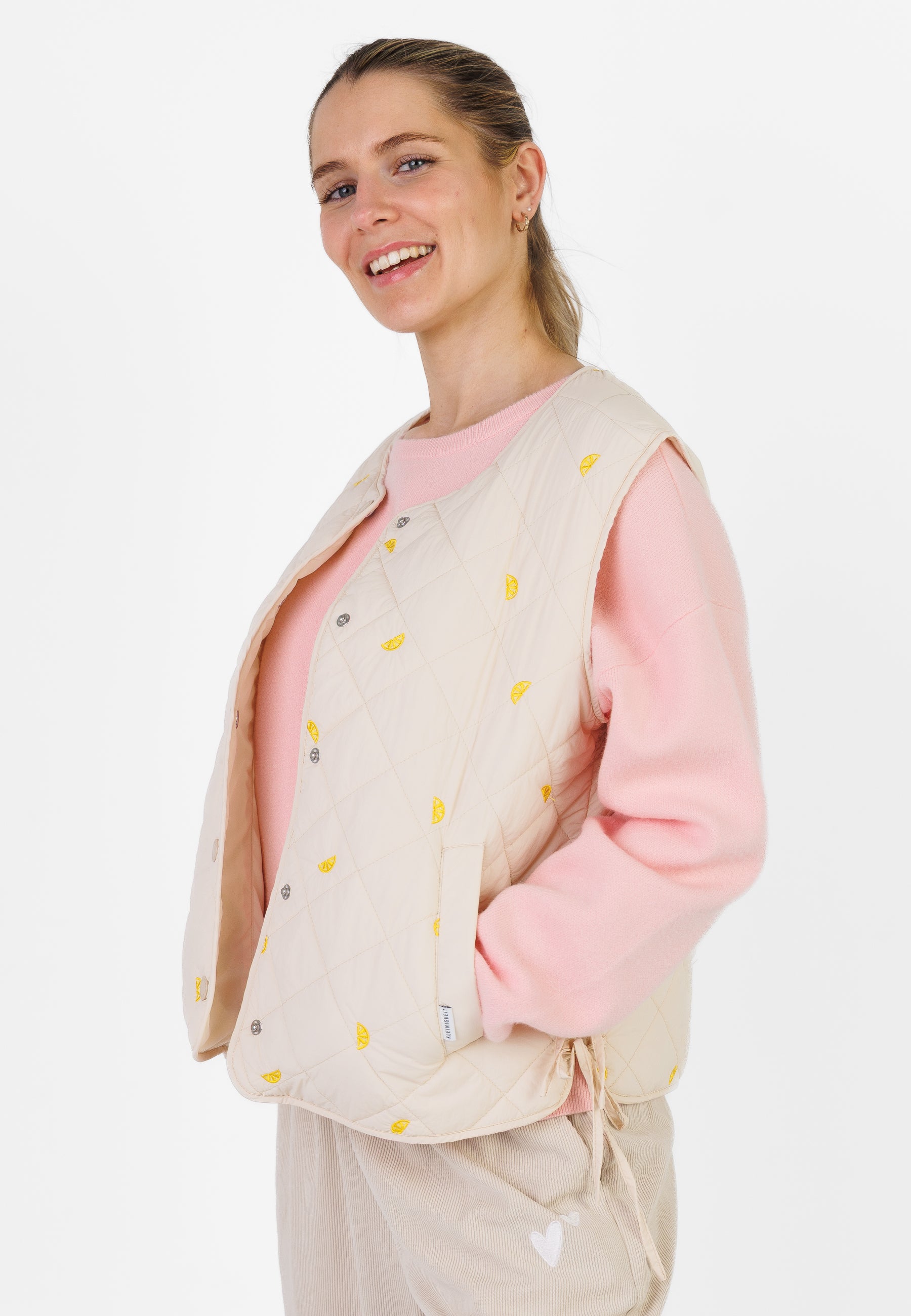 Color 302 - 0 - CU5A3296.jpg