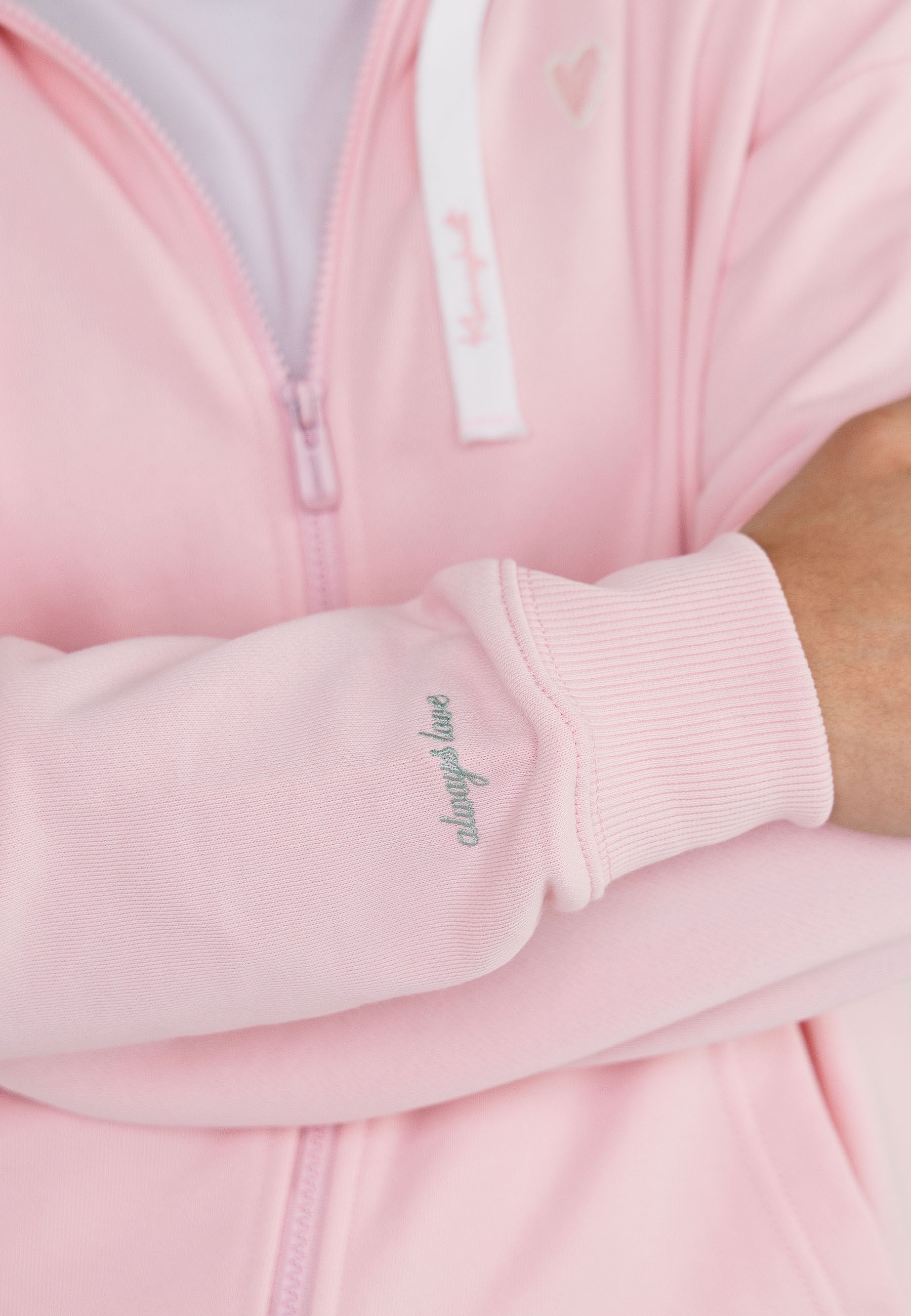 Color 305 - 0 - CU5A4002.jpg