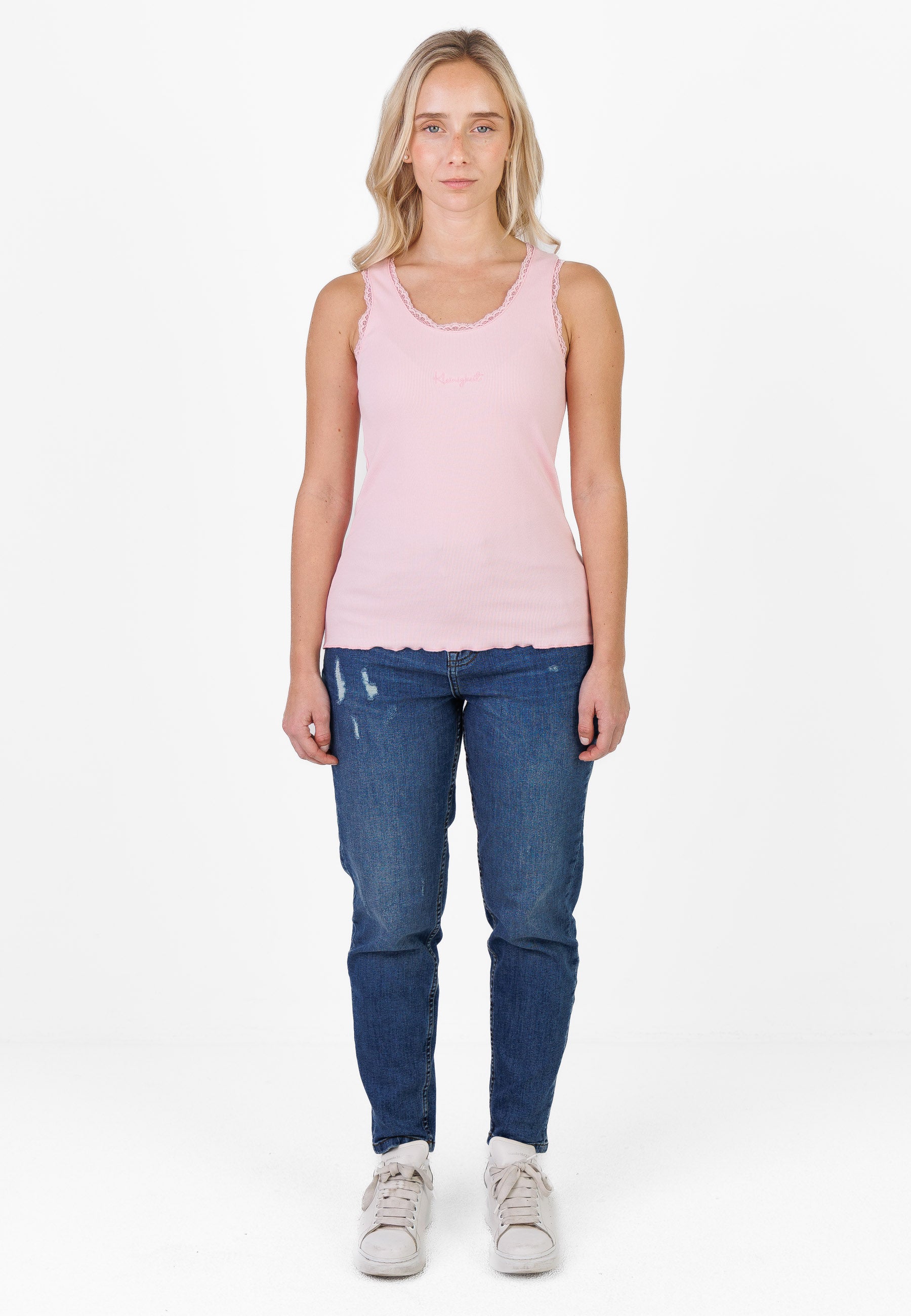 Color 305 - 0 - CU5A4372.jpg