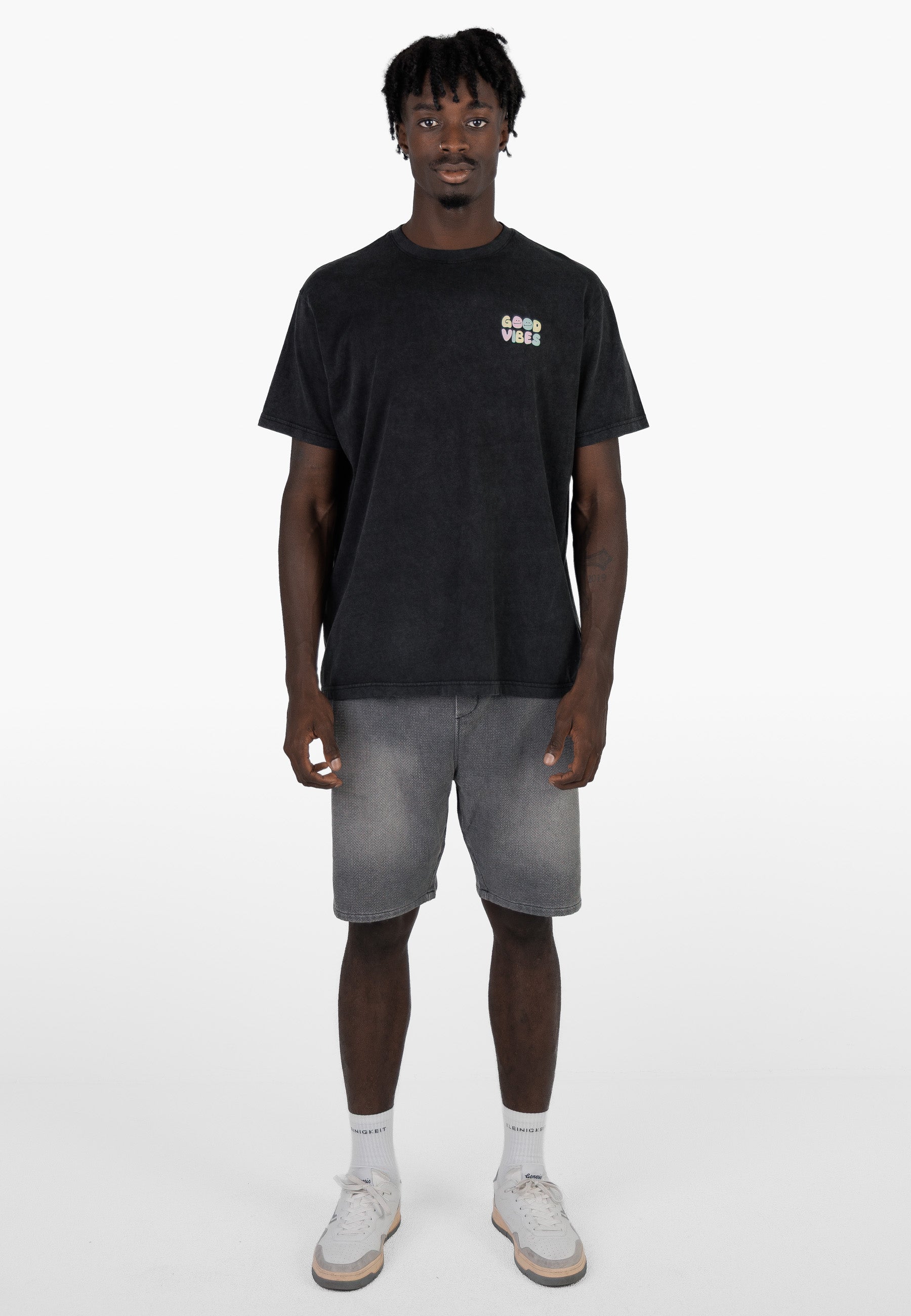 Color 382 - 0 - CU5A5057-Bearbeitet.jpg