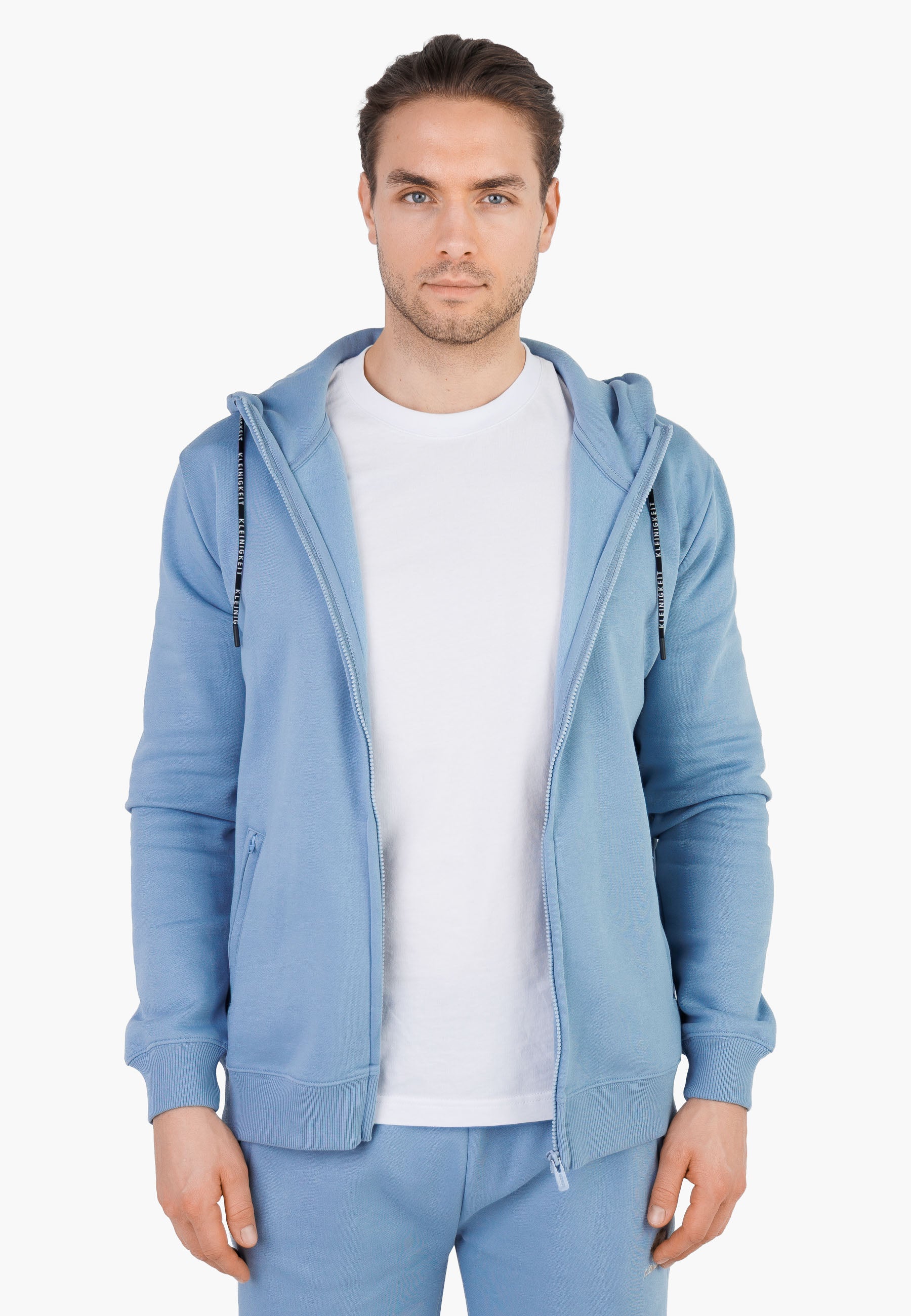 Color 325 - 0 - CU5A5334-Bearbeitet.jpg