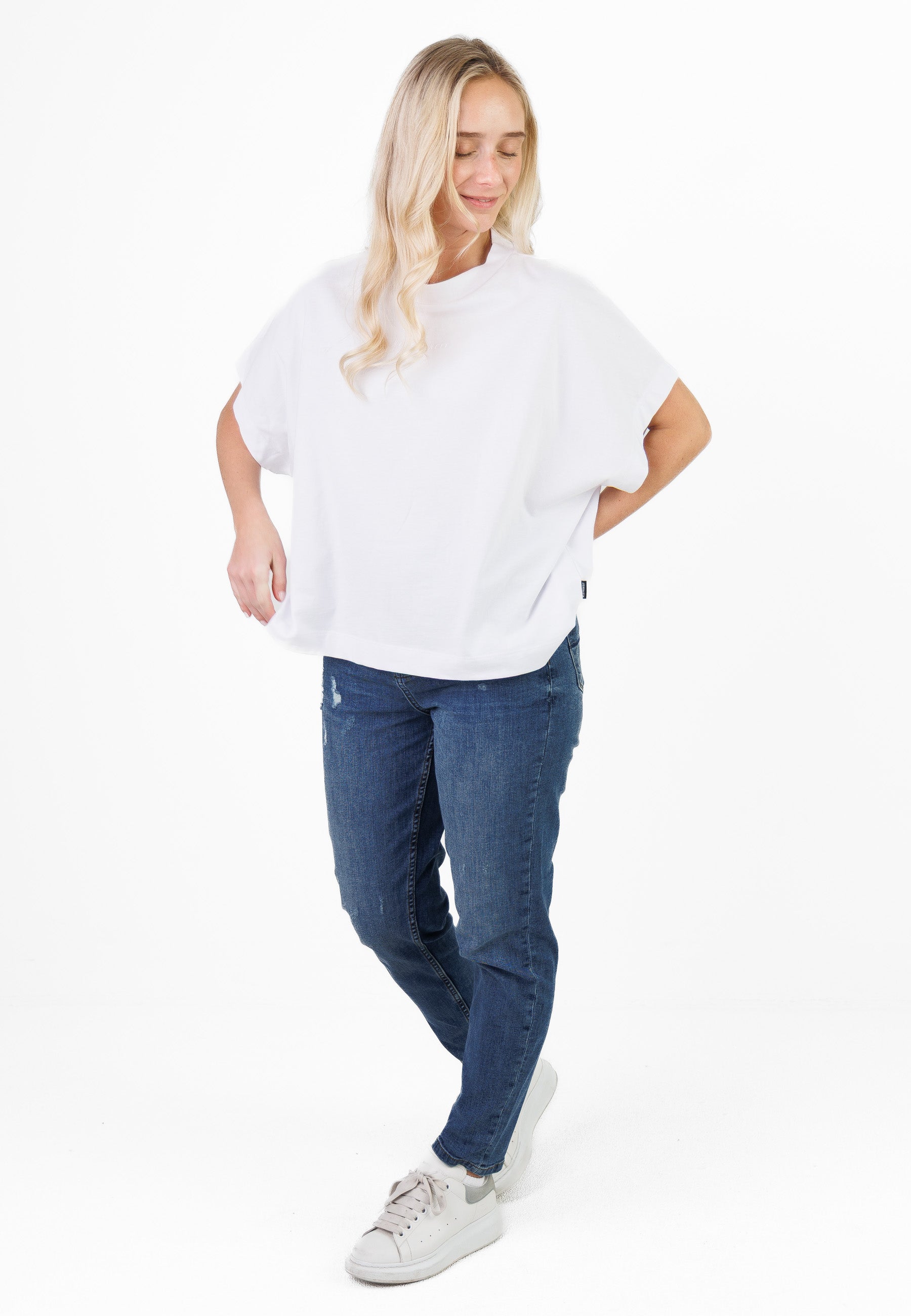 Color 010 - 0 - CU5A5406.jpg