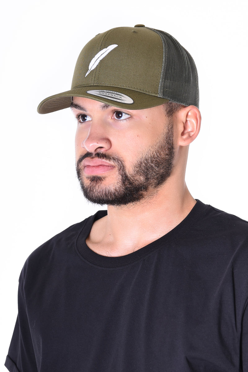 Color 030 - 0 - Trucker-Feder-olive-1.JPG