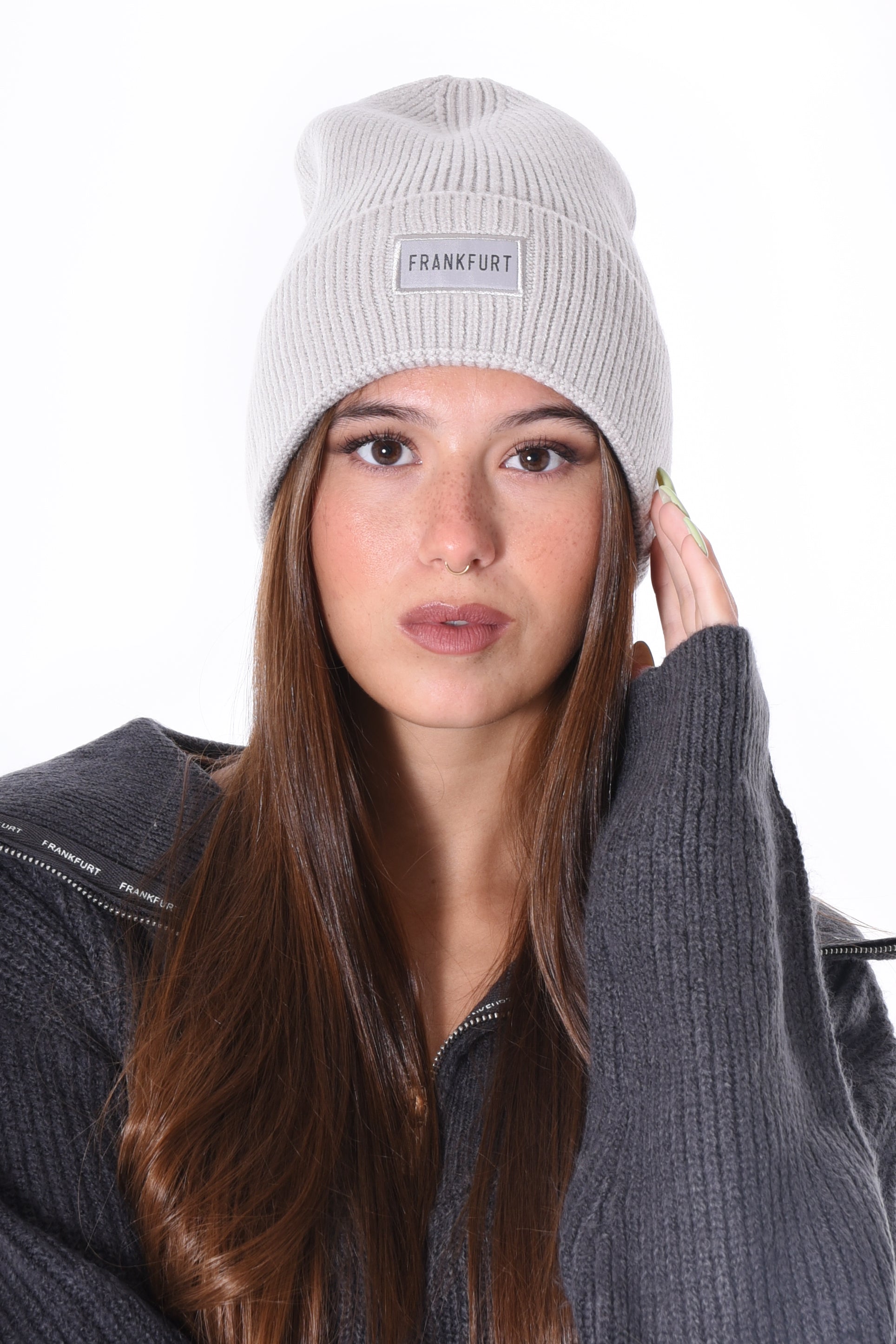 Color 050 - 0 - Beanie-Softgrey.jpg