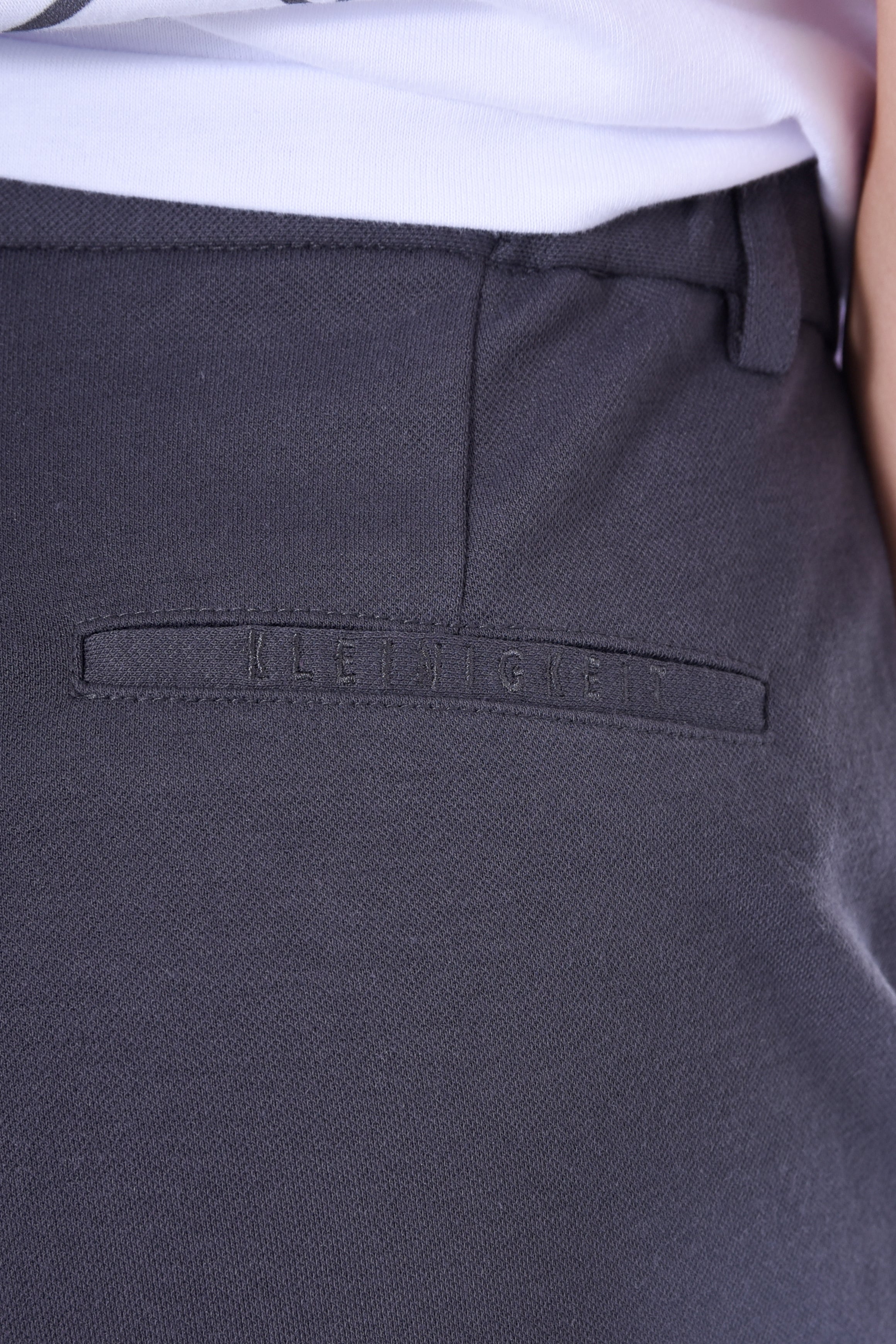 Color 517 - 0 - DJG_9225.JPG