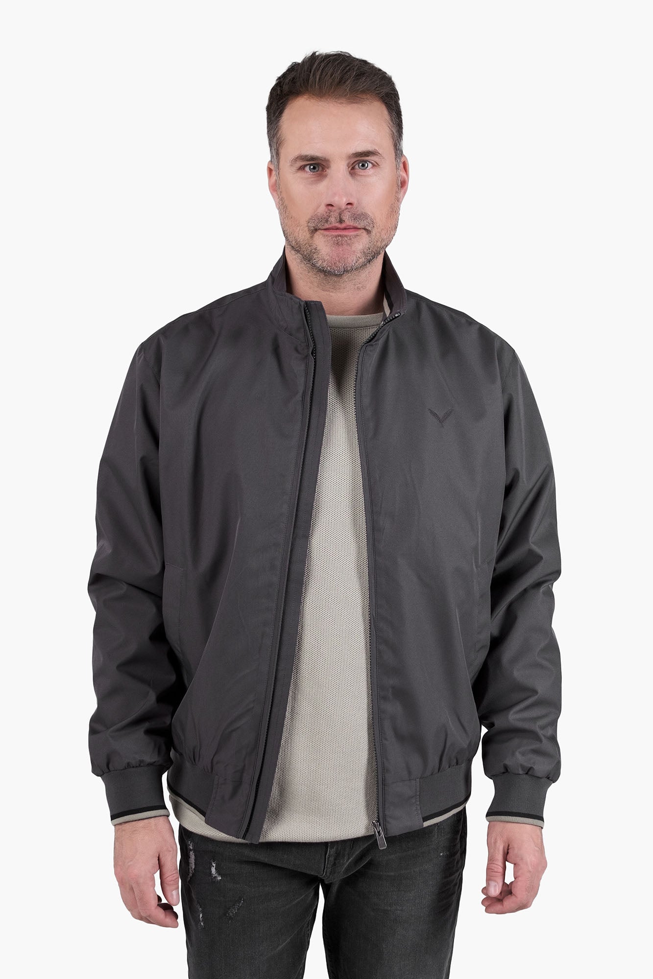 Color 517 - 0 - DJG_2351.JPG