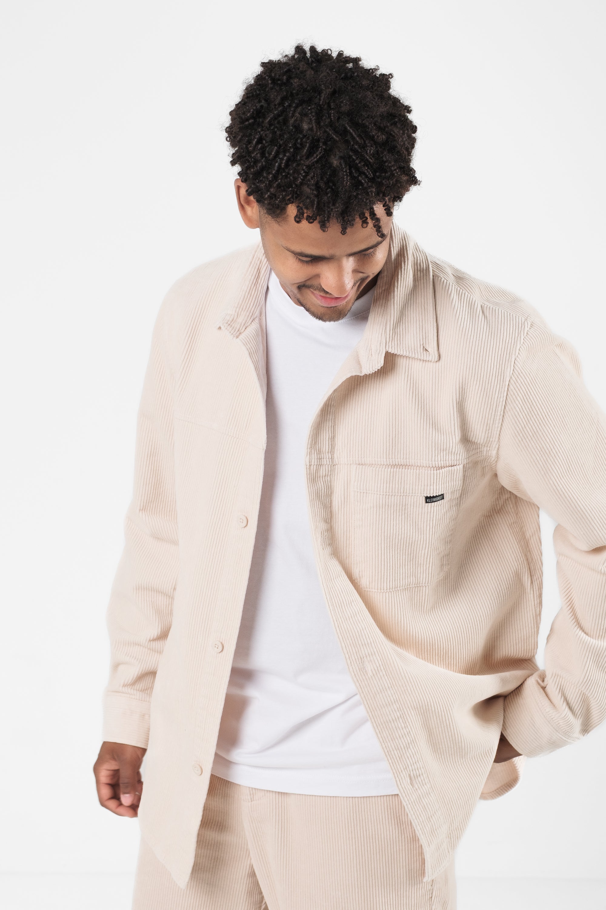 Color 200 - 0 - BHE-FL-8136_825-2.JPG