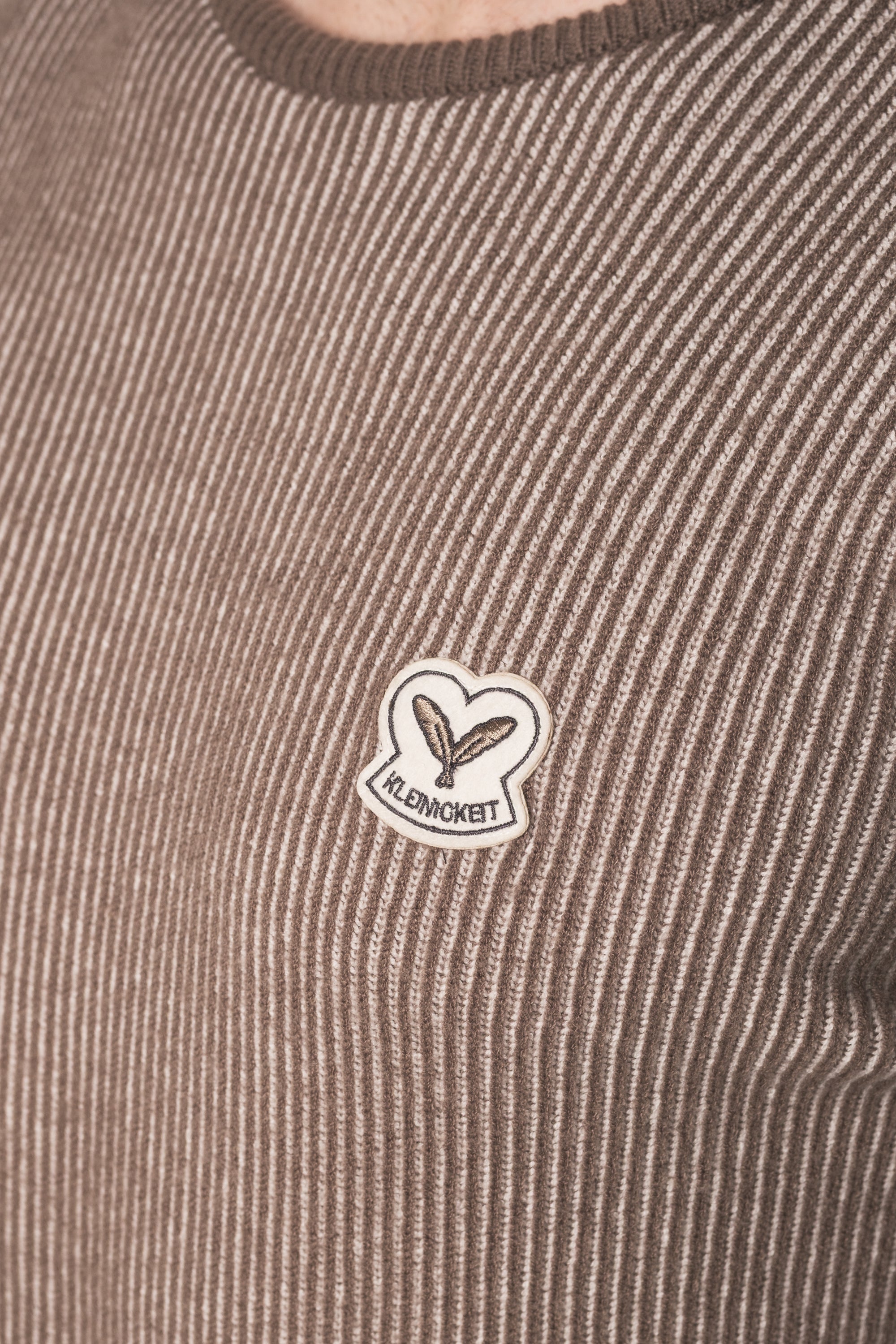 Color 241 - 0 - DSCF9223.jpg