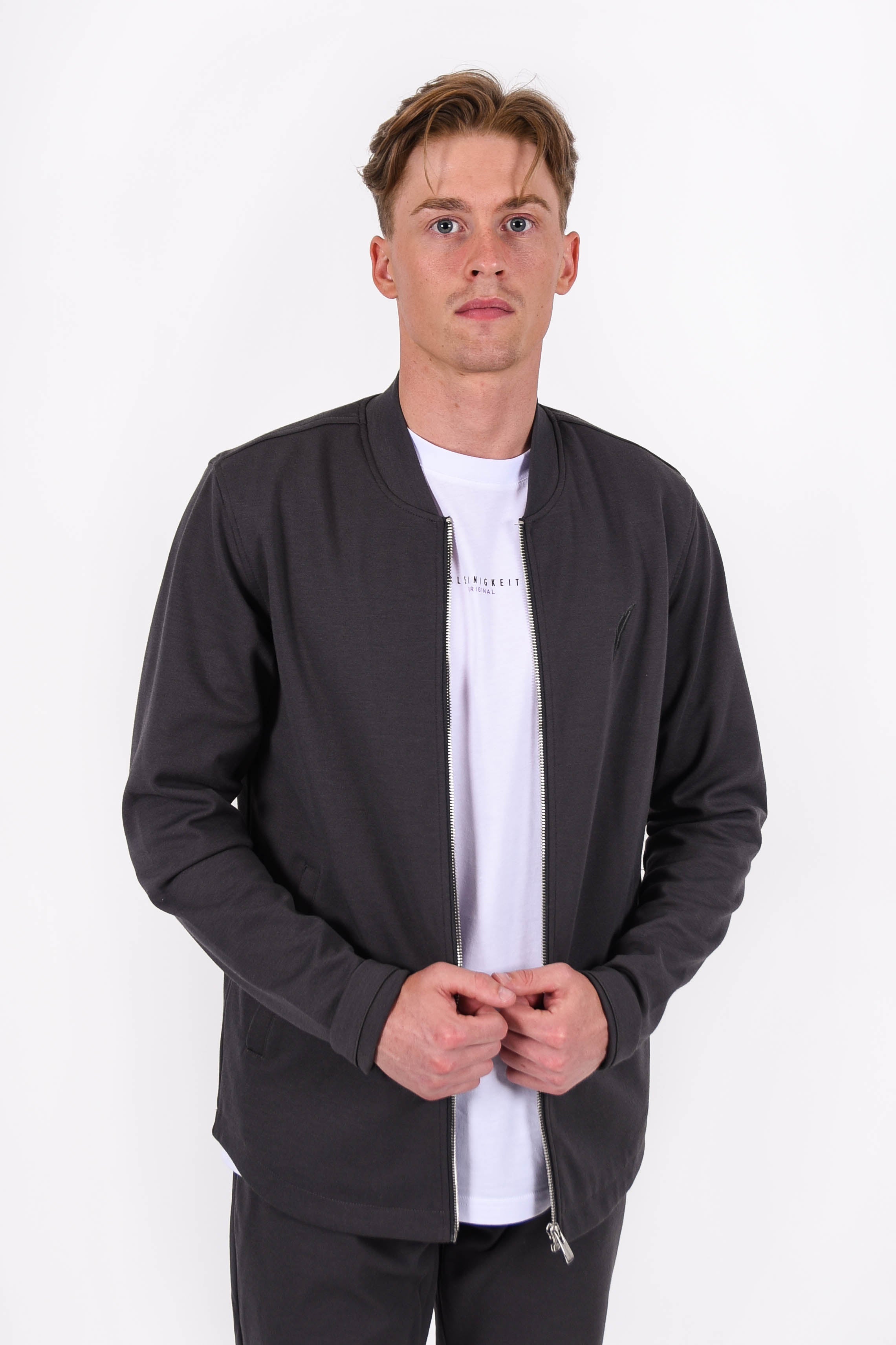 Color 517 - 18 - Lauterbach-asphalt-1.jpg