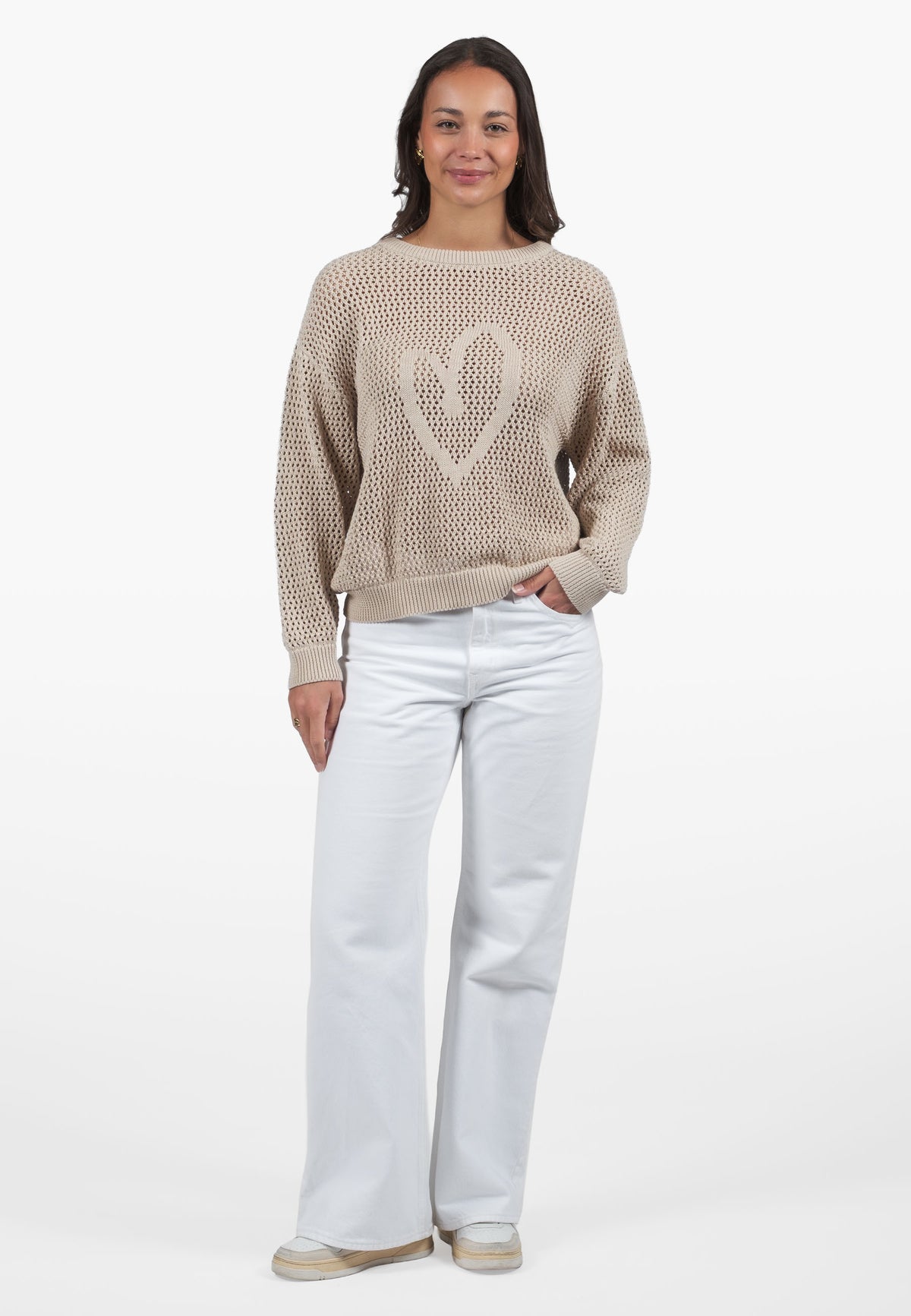 Color 302 - 0 - OPEN-HEART-CREWNECK-frappe-01.jpg