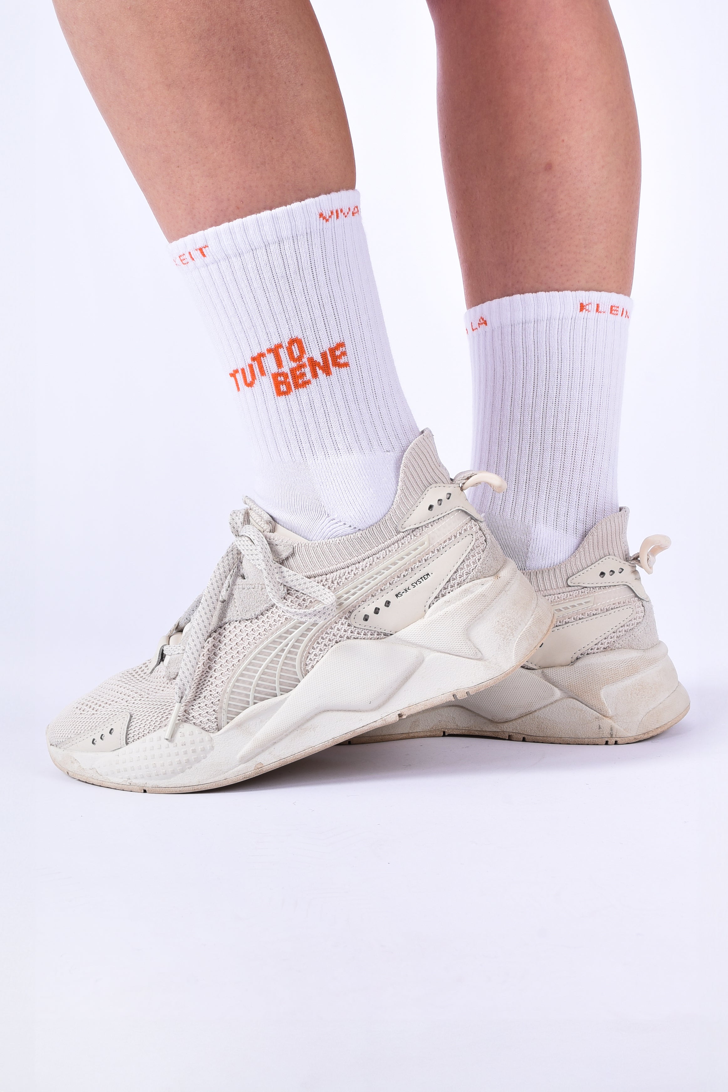 Color 010 - 0 - Tuto-Bene-white-orange.jpg