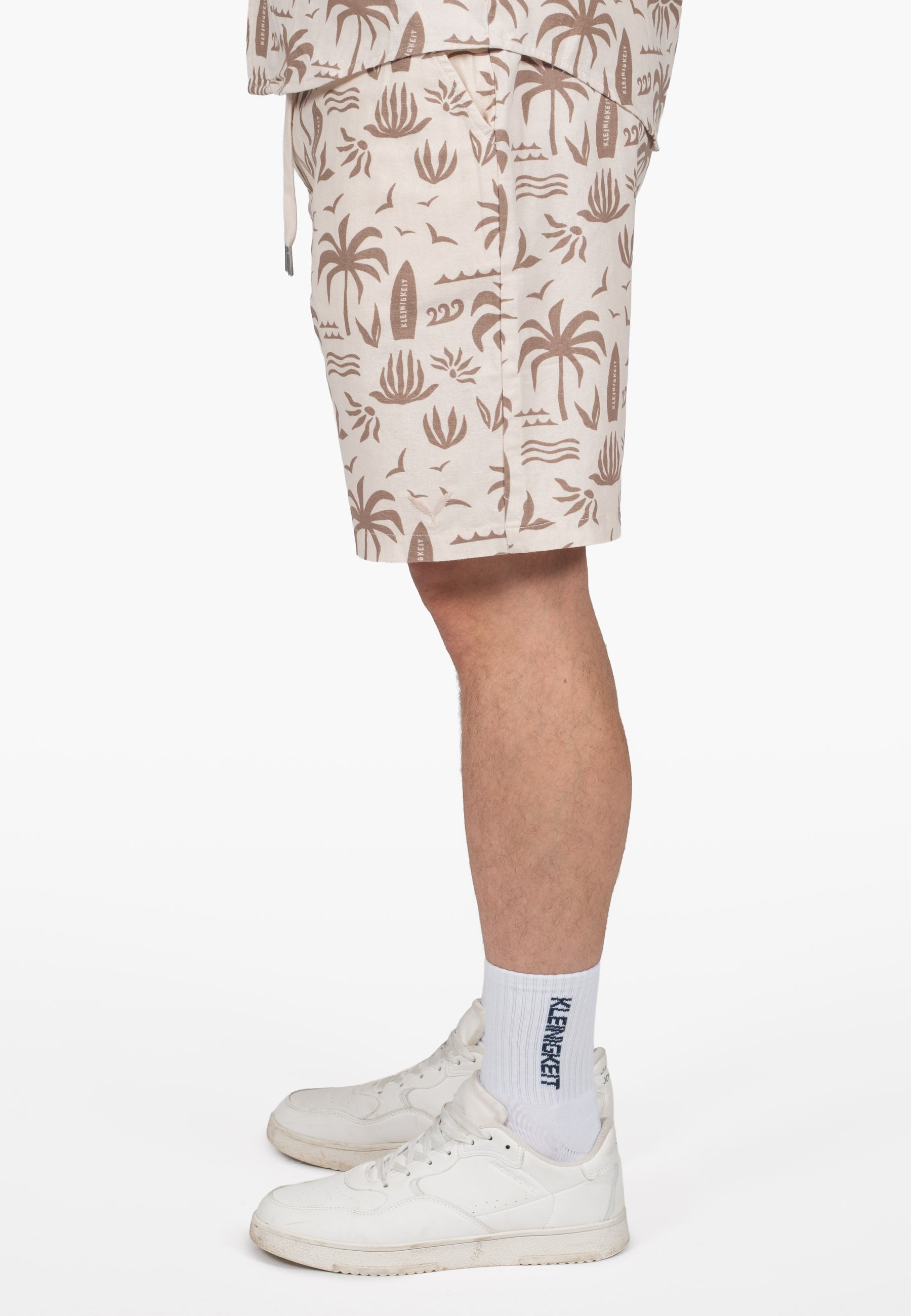 Color 302 - 0 - UDO-LEINENBERG-SHORTPANT-AOP-frappe-03.jpg