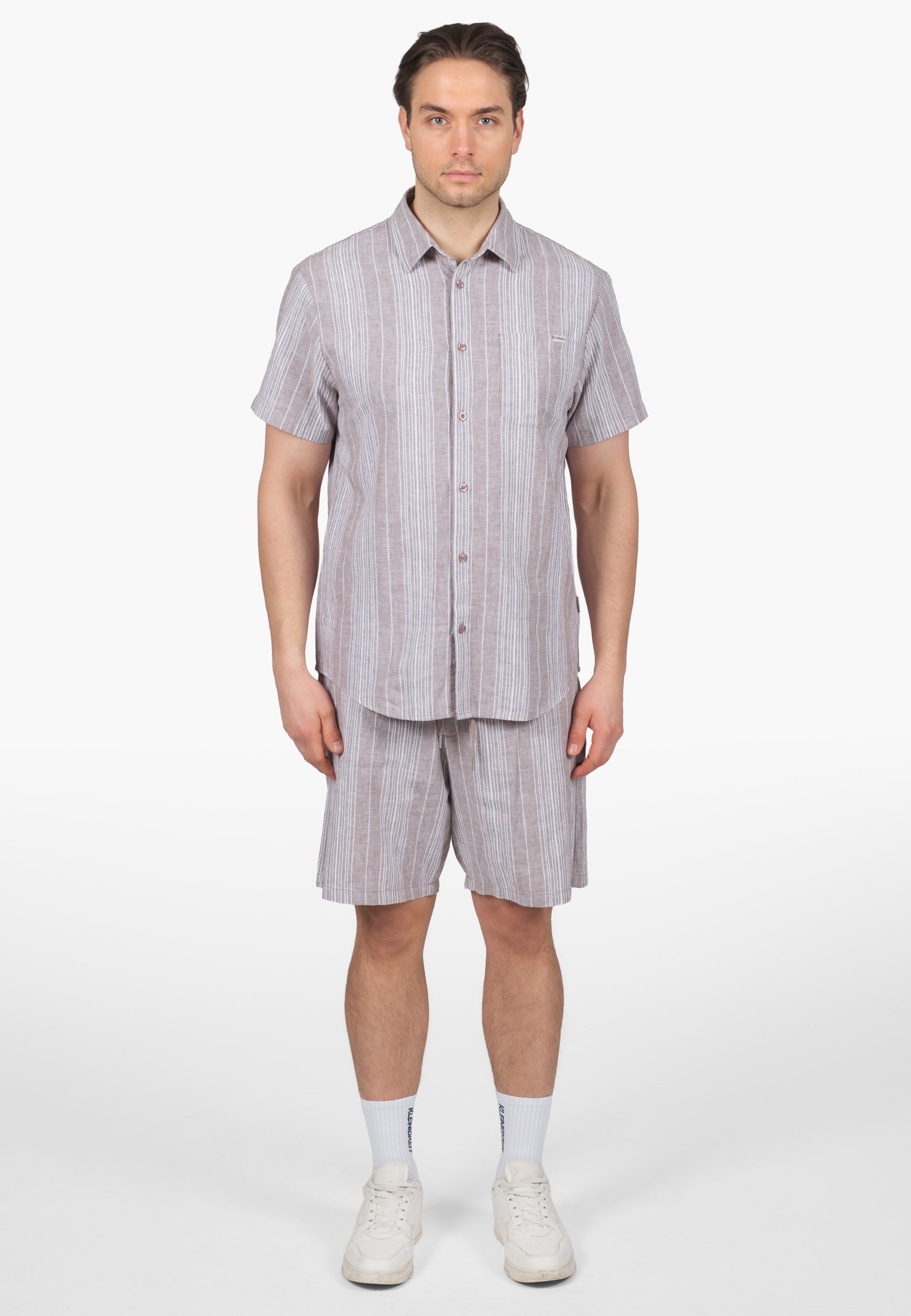 Color 303 - 0 - UDO-STREIFENBERG-SHORTS-01.jpg