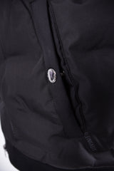 Color 020 - 0 - Weste-black-Detail-2.JPG
