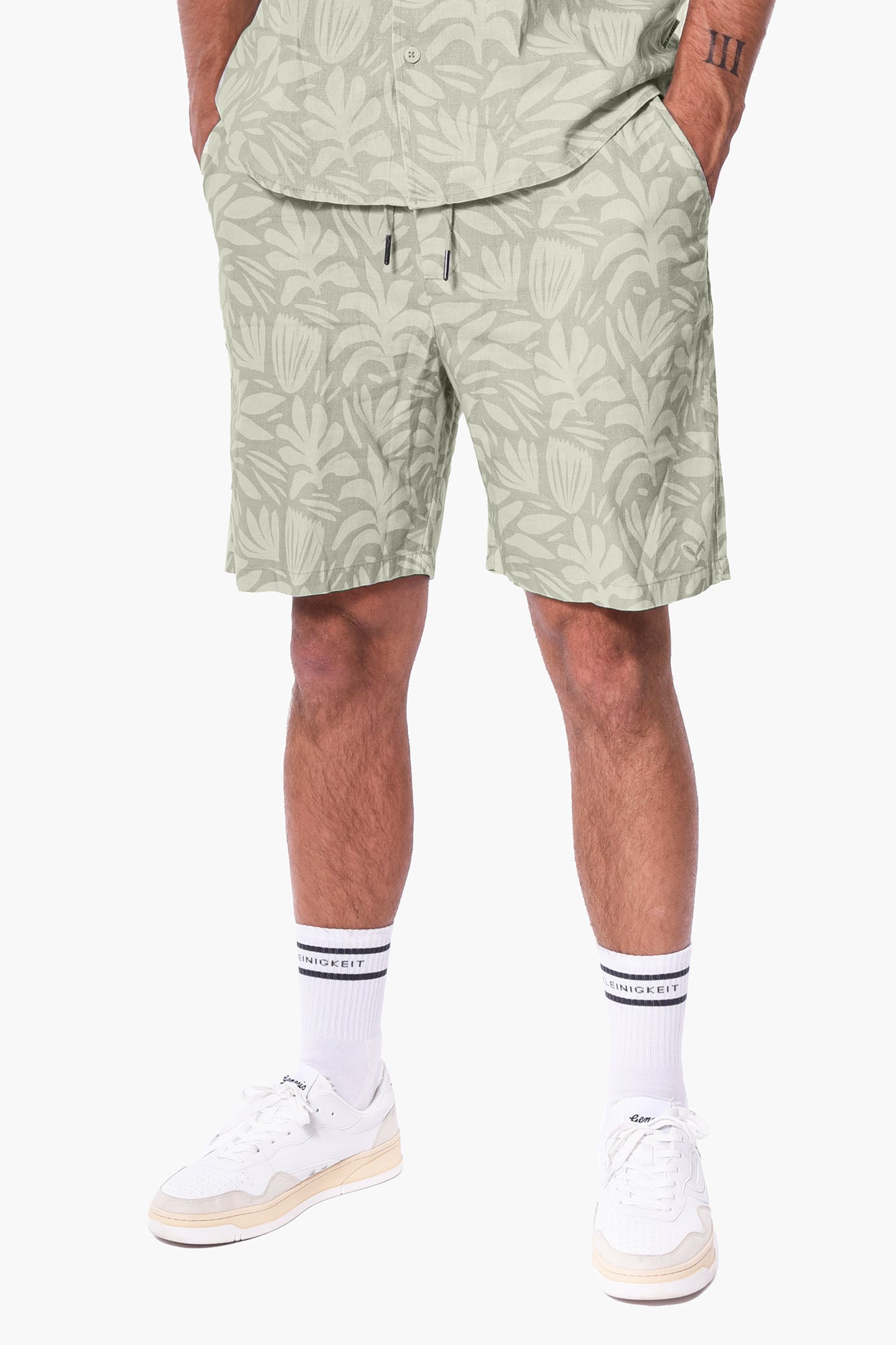 Color 947 - 0 - DJG_2371.JPG