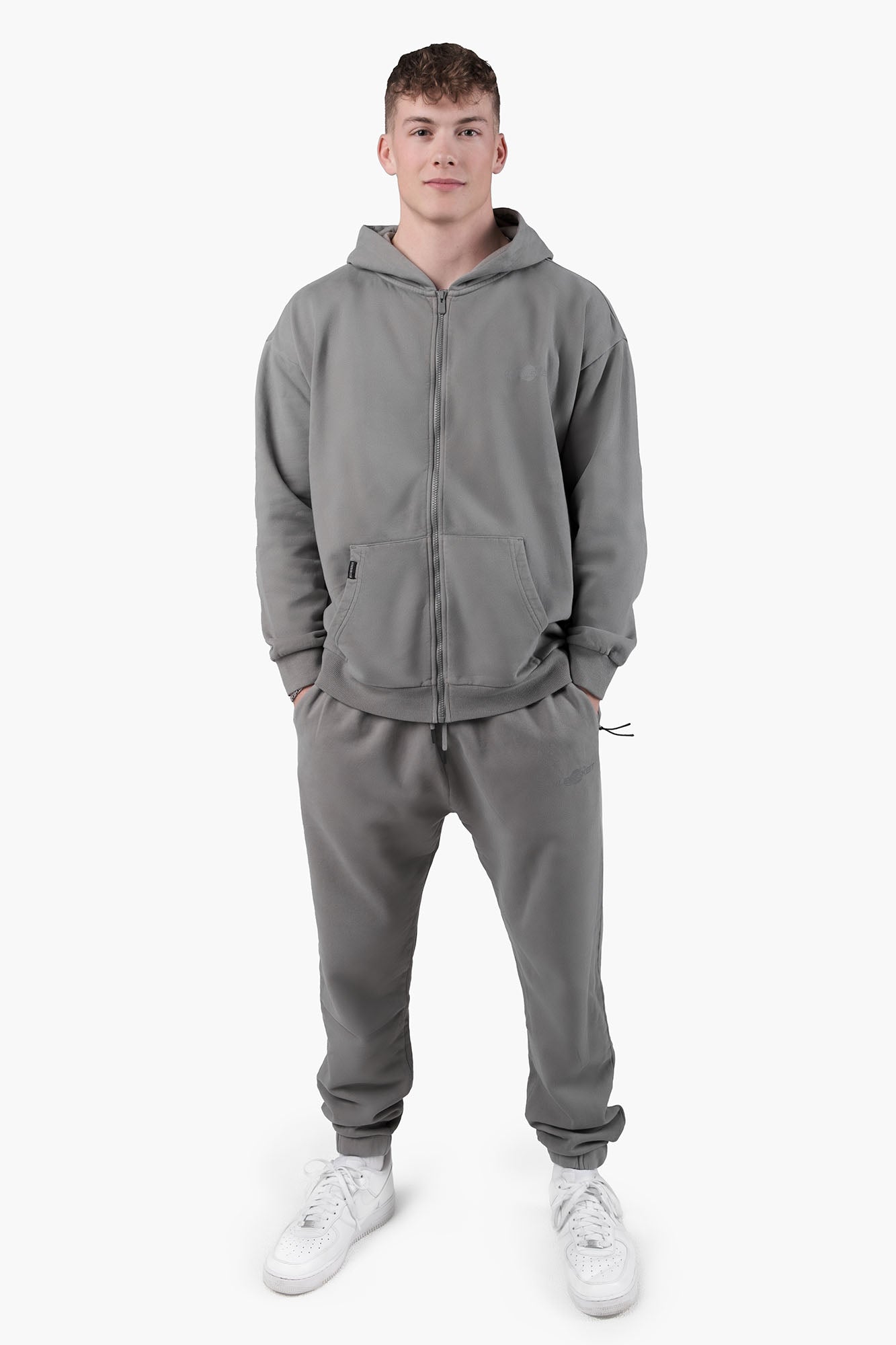 Color 607 - 0 - space_ventura_softgrey0007.jpg